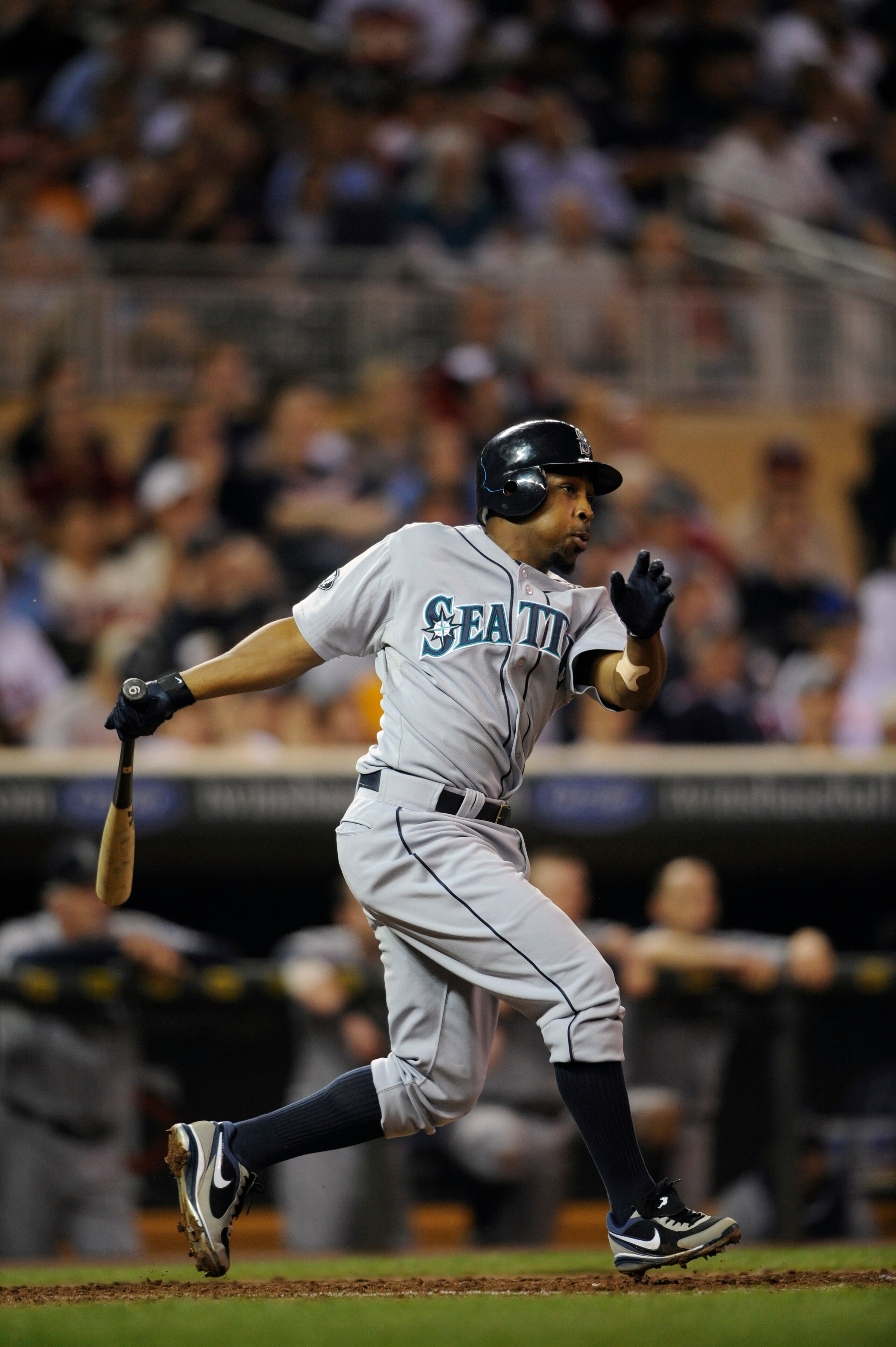 MINNEAPOLIS, MN - MAY 23: Chone Figgins #9 of the Seattle Mariners bats against the Minnesota Twins during their game on May 23, 2011 at Target Field in Minneapolis, Minnesota. The Rockies won 6-5. (Photo by Hannah Foslien/Getty Images)