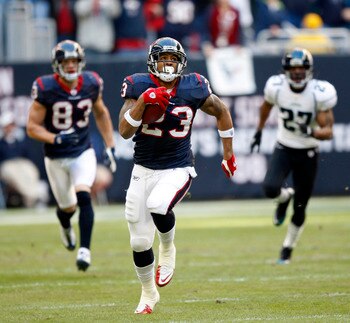 HOUSTON - JANUARY 02:  Running back Arian Foster #23 of the Houston Texans rushes for major yards against the Jacksonville Jaguars at Reliant Stadium on January 2, 2011 in Houston, Texas.  (Photo by Bob Levey/Getty Images)
