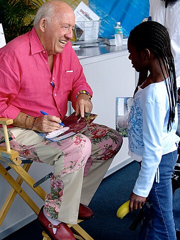 Picture Courtesy: http://www.budcollinstennis.com/