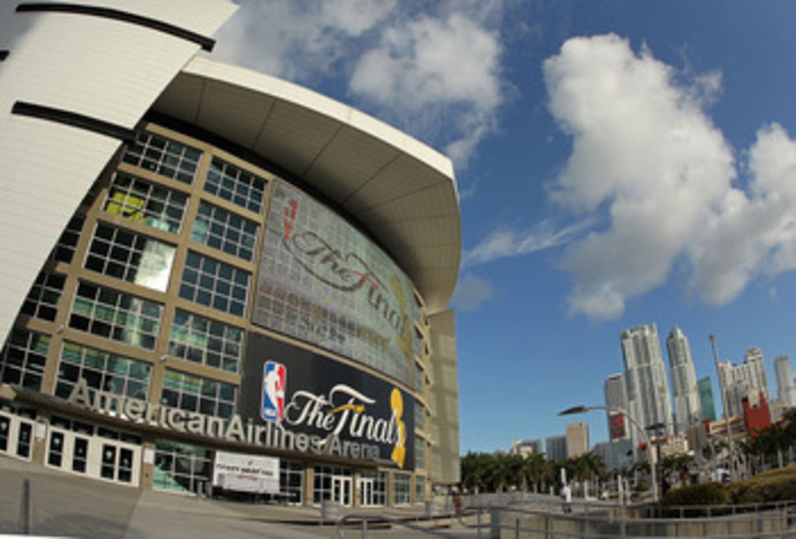 MIAMI, FL - MAY 30:  An exterior view of the American Airlines Arena before the start Game 1 of the 2011 NBA Finals between the Miami Heat and the Dallas Mavericks on May 30, 2011 in Miami, Florida.  NOTE TO USER: User expressly acknowledges and agrees th
