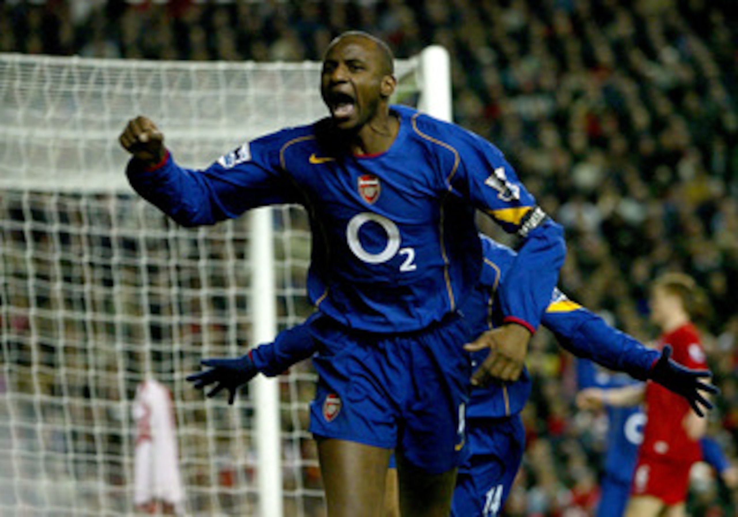 LIVERPOOL, ENGLAND - NOVEMBER 28: Patrick Vieira of Arsenal celebrates scoring a goal against Liverpool during the Barclays Premiership match between Liverpool and Arsenal at Anfield on November 28, 2004 in Liverpool, England. (Photo by Alex Livesey/Gett LIVERPOOL, ENGLAND - NOVEMBER 28: Patrick Vieira of Arsenal celebrates scoring a goal against Liverpool during the Barclays Premiership match between Liverpool and Arsenal at Anfield on November 28, 2004 in Liverpool, England. (Photo by Alex Livesey/Gett