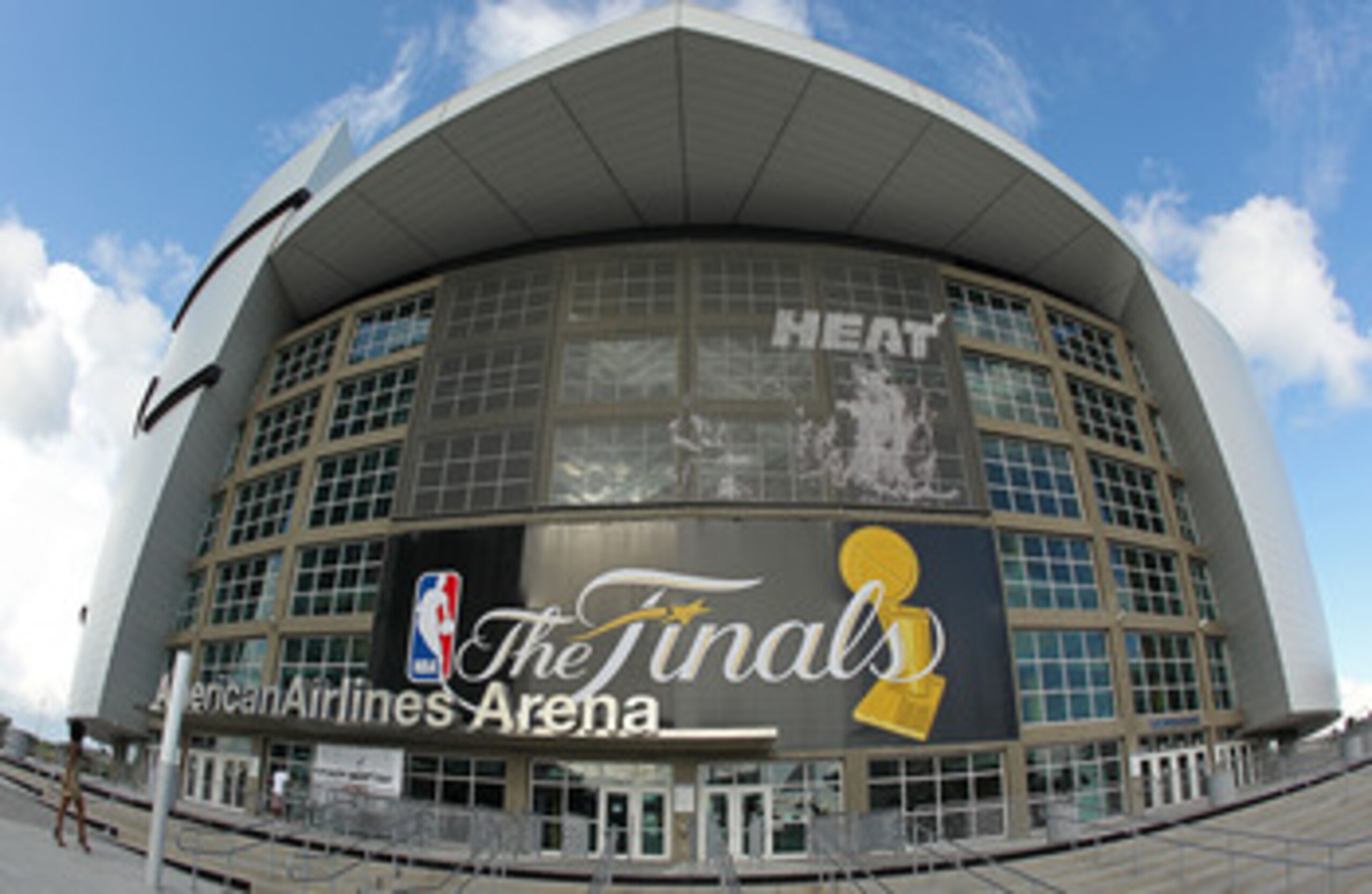 MIAMI, FL - MAY 30:  An exterior view of the American Airlines Arena before the start Game 1 of the 2011 NBA Finals between the Miami Heat and the Dallas Mavericks on May 30, 2011 in Miami, Florida.  NOTE TO USER: User expressly acknowledges and agrees th