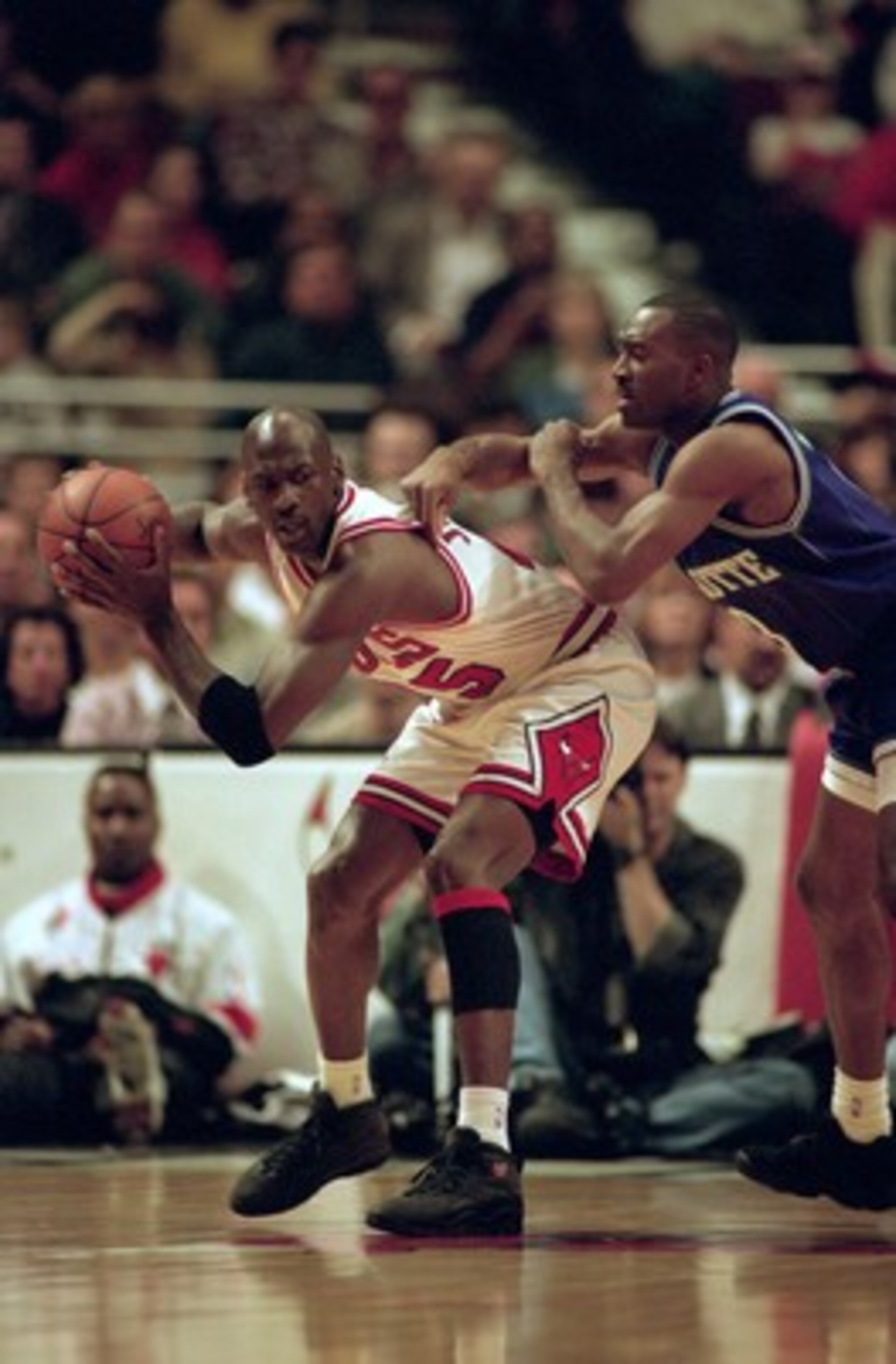 2 May 1992:   Michael Jordan #45 of the Chicago Bulls looks to pass the ball during the NBA 1st Round Playoffs Game against the Charlotte Hornets at the United Center in Chicago, Illinois. The Bulls defeated the Hornets 103-80.    NOTE TO USER: It is expr