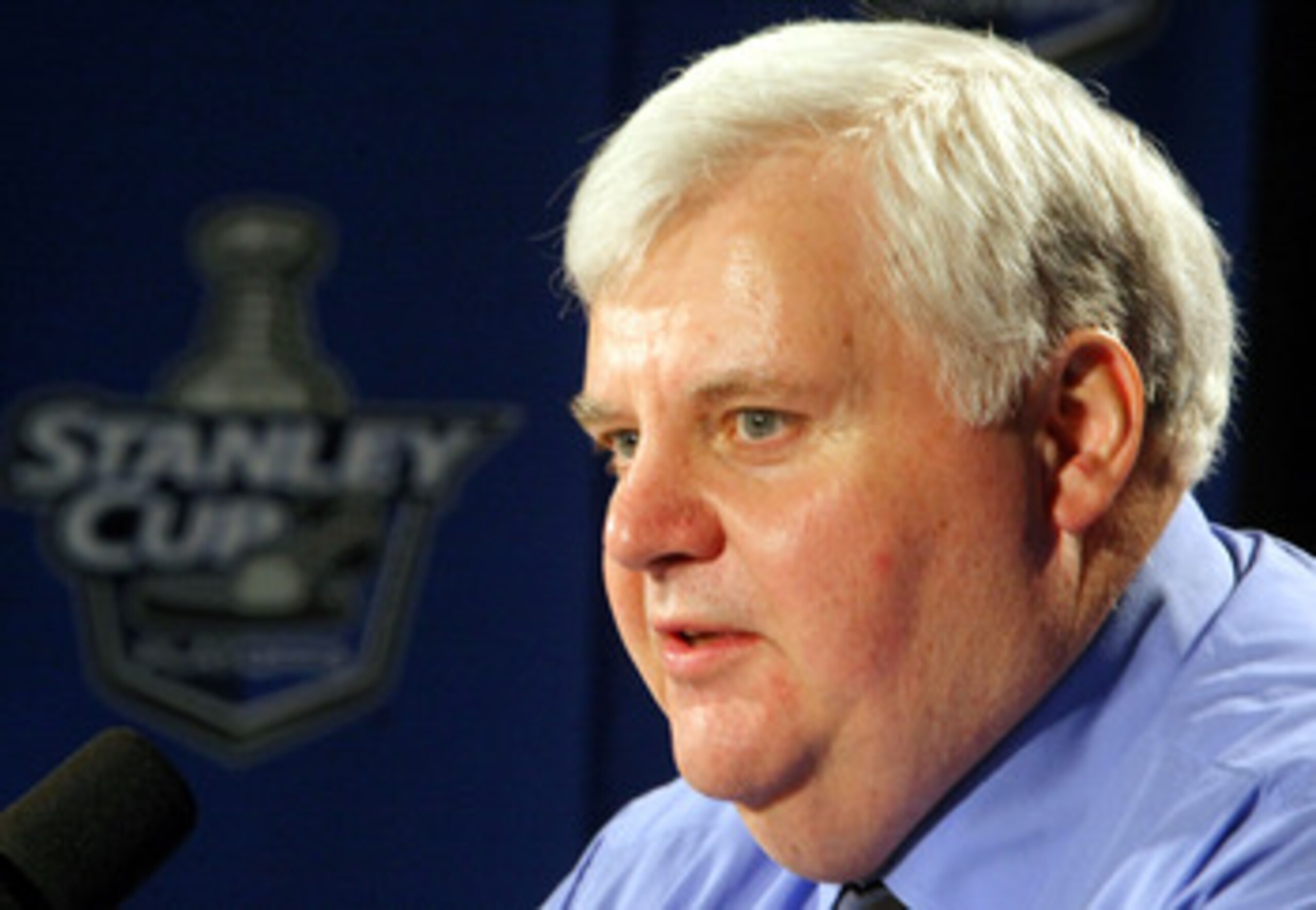 DETROIT - APRIL 16: Head Coach Ken Hitchcock of the Columbus Blue Jackets talks at a press conference after facing the Detroit Red Wings during Game One of the Western Conference Quarterfinals of the 2009 Stanley Cup Playoffs on April 16, 2009 at Joe Lou DETROIT - APRIL 16: Head Coach Ken Hitchcock of the Columbus Blue Jackets talks at a press conference after facing the Detroit Red Wings during Game One of the Western Conference Quarterfinals of the 2009 Stanley Cup Playoffs on April 16, 2009 at Joe Lou
