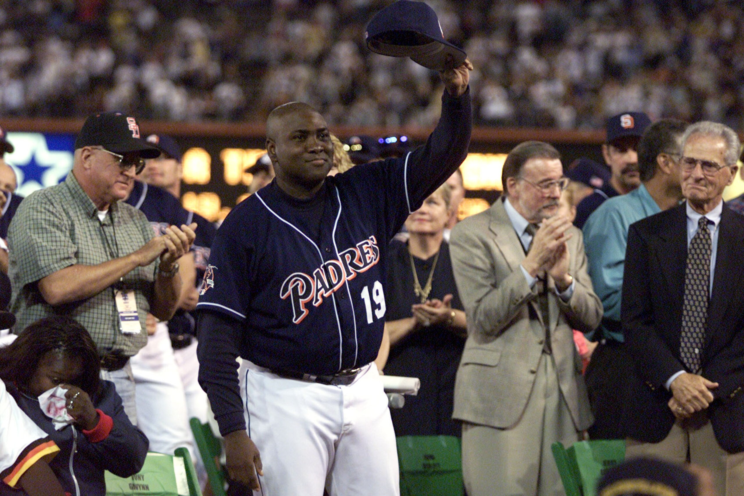 7 Oct 01: San Diego Padres outfielder Tony Gwynn #19  waves to the crowd during his retirement ceremonies following his final game, versus the Colorado Rockies at Qualcomm Stadium in San Diego, California.   DIGITAL IMAGE Mandatory Credit:  Stephen Dunn/A