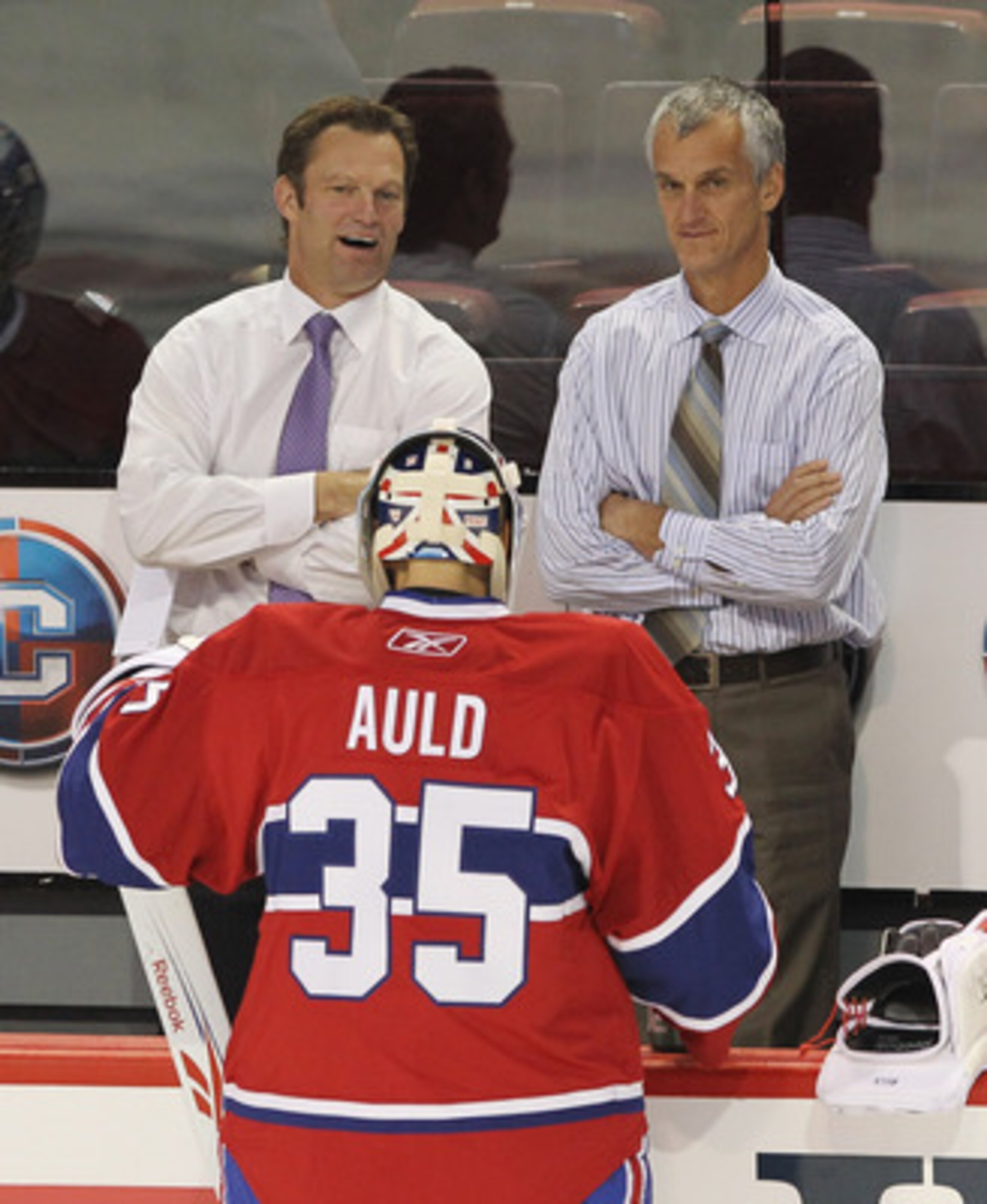 MONTREAL, QC - SEPTEMBER 24: Assistant Coach Kirk Muller speaks with Alex Auld #35 of the Montreal Canadiens prior to the game against the Ottawa Senators at the Bell Centre on September 24, 2010 in Montreal, Canada. The Canadiens defeated the Senators 4- MONTREAL, QC - SEPTEMBER 24: Assistant Coach Kirk Muller speaks with Alex Auld #35 of the Montreal Canadiens prior to the game against the Ottawa Senators at the Bell Centre on September 24, 2010 in Montreal, Canada. The Canadiens defeated the Senators 4-