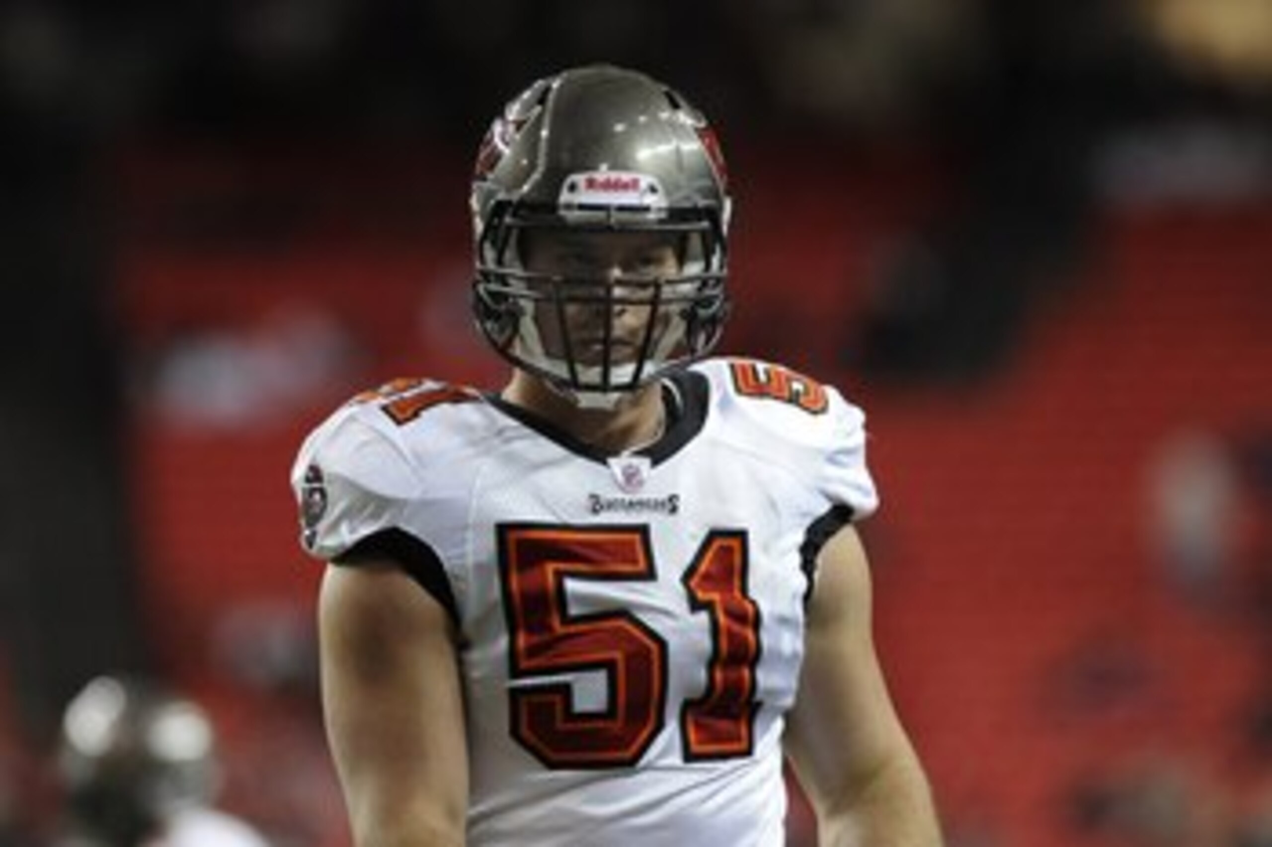 ATLANTA - DECEMBER 14: Linebacker Barrett Ruud #51 of the Tampa Bay Buccaneers sets for play against the Atlanta Falcons at the Georgia Dome on December 14, 2008 in Atlanta, Georgia.  (Photo by Al Messerschmidt/Getty Images)