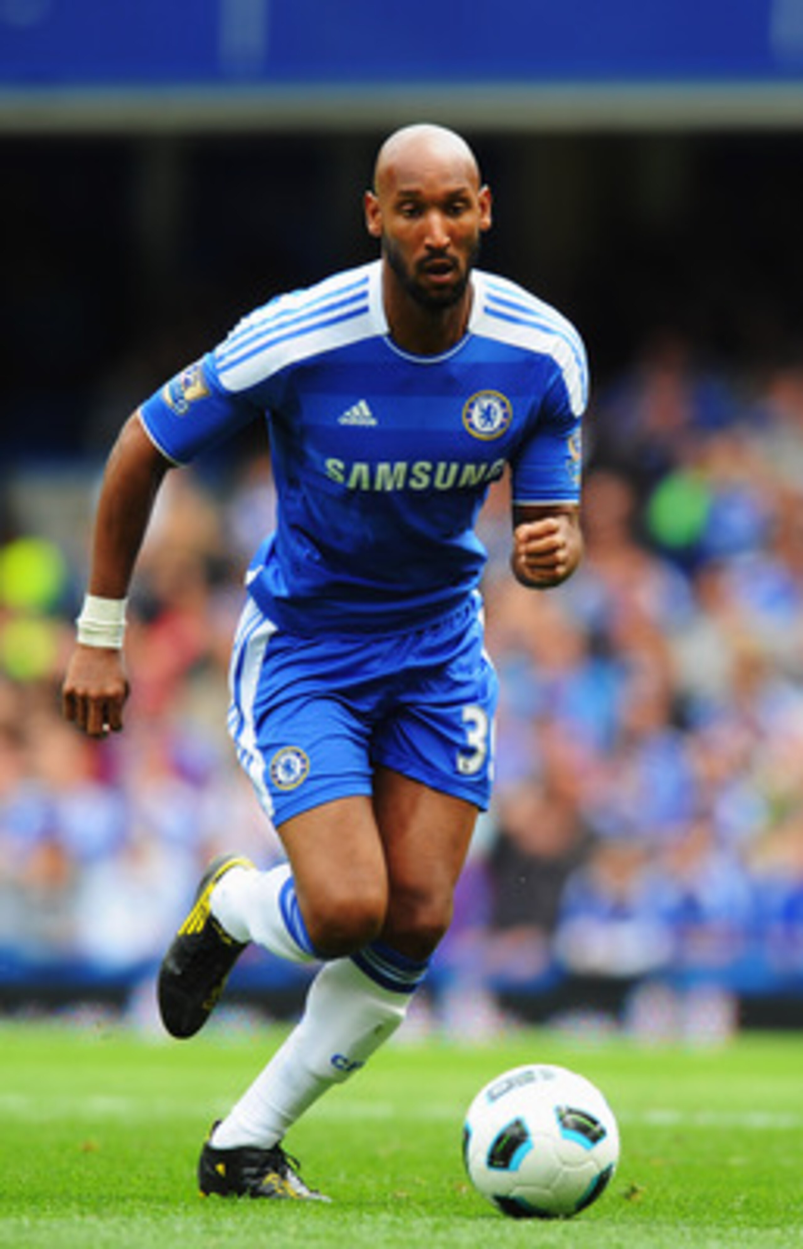 LONDON, ENGLAND - MAY 15:  Nicolas Anelka of Chelsea in action during the Barclays Premier League match between Chelsea and Newcastle United at Stamford Bridge on May 15, 2011 in London, England.  (Photo by Mike Hewitt/Getty Images)