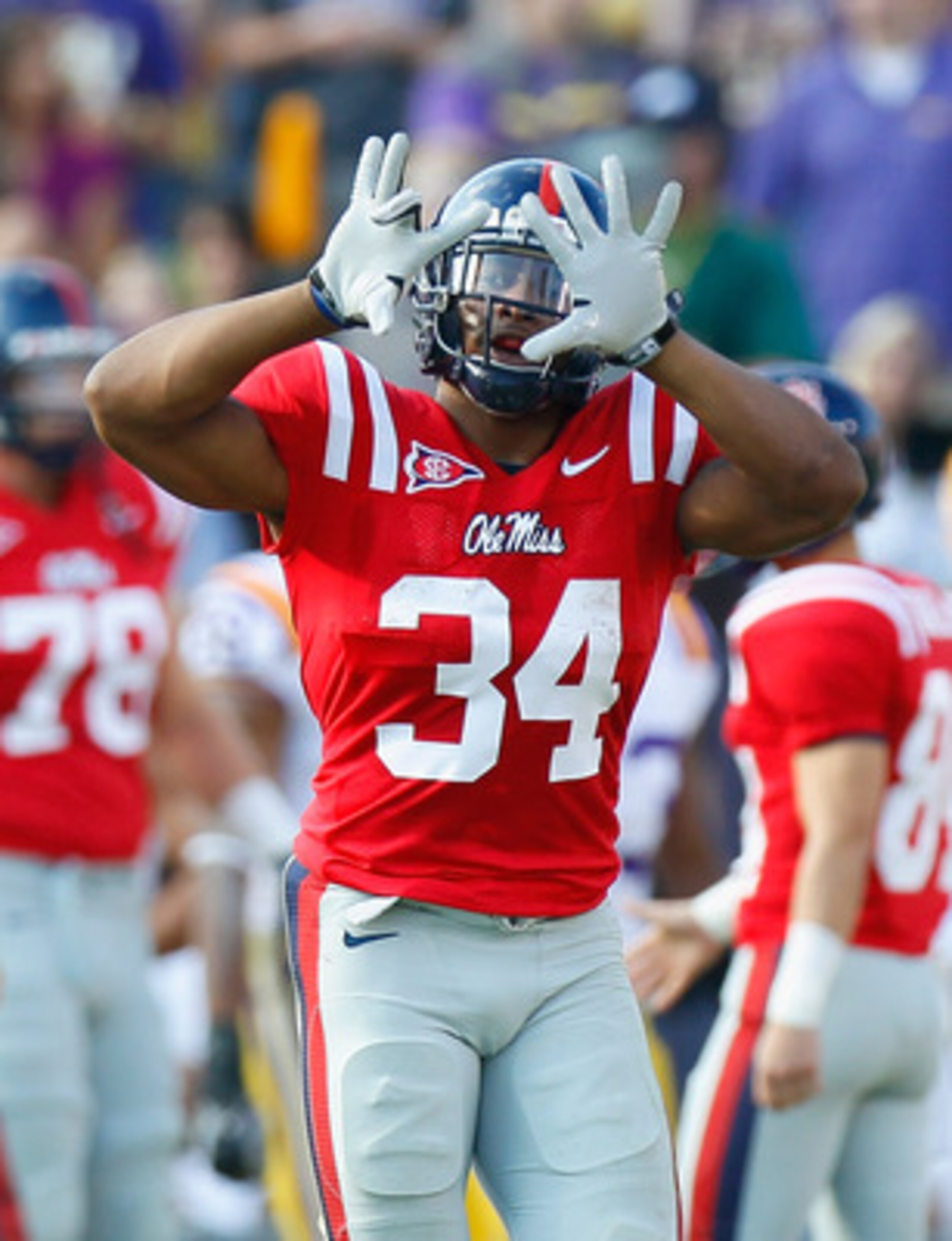 BATON ROUGE, LA - NOVEMBER 20:  Brandon Bolden #34 of the Ole Miss Rebels against the Louisiana State University Tigers at Tiger Stadium on November 20, 2010 in Baton Rouge, Louisiana.  (Photo by Kevin C. Cox/Getty Images)