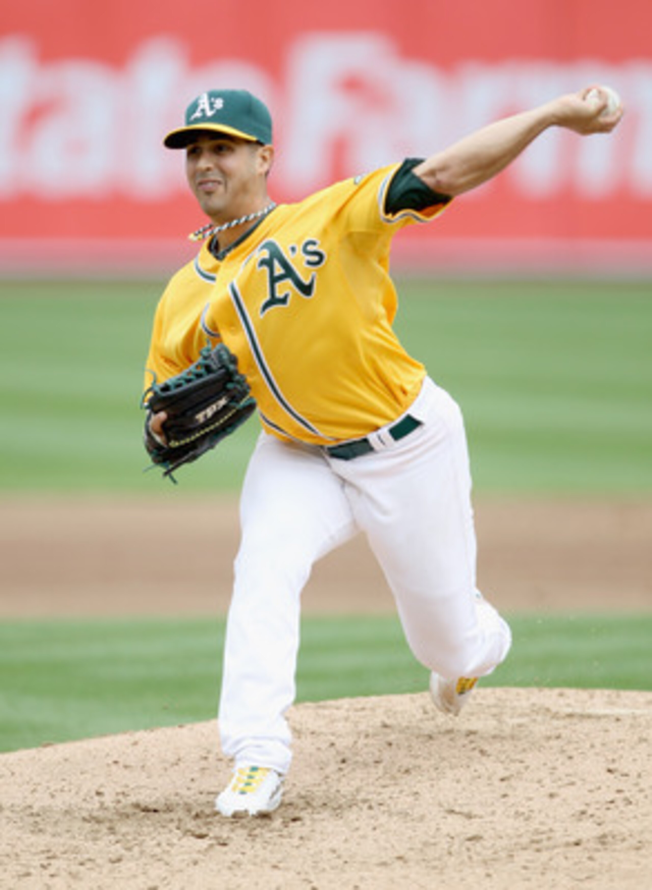 OAKLAND, CA - APRIL 20:  Gio Gonzalez #47 of the Oakland Athletics in action against the Boston Red Sox at Oakland-Alameda County Coliseum on April 20, 2011 in Oakland, California.  (Photo by Ezra Shaw/Getty Images)