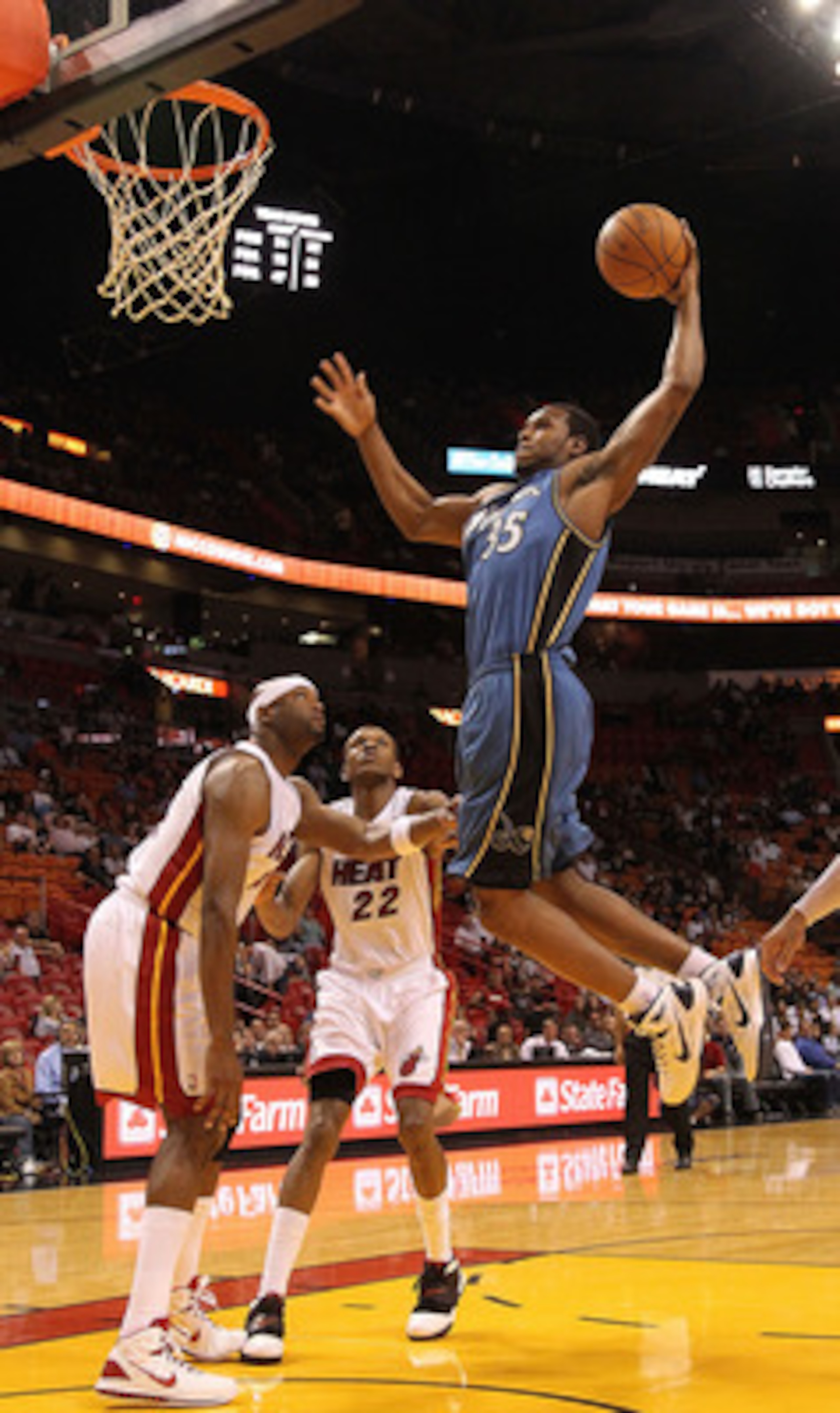MIAMI, FL - NOVEMBER 29: Trevor Booker #35 of the Washington Wizards dunks during a game against the Miami Heat at American Airlines Arena on November 29, 2010 in Miami, Florida. NOTE TO USER: User expressly acknowledges and agrees that, by downloading an