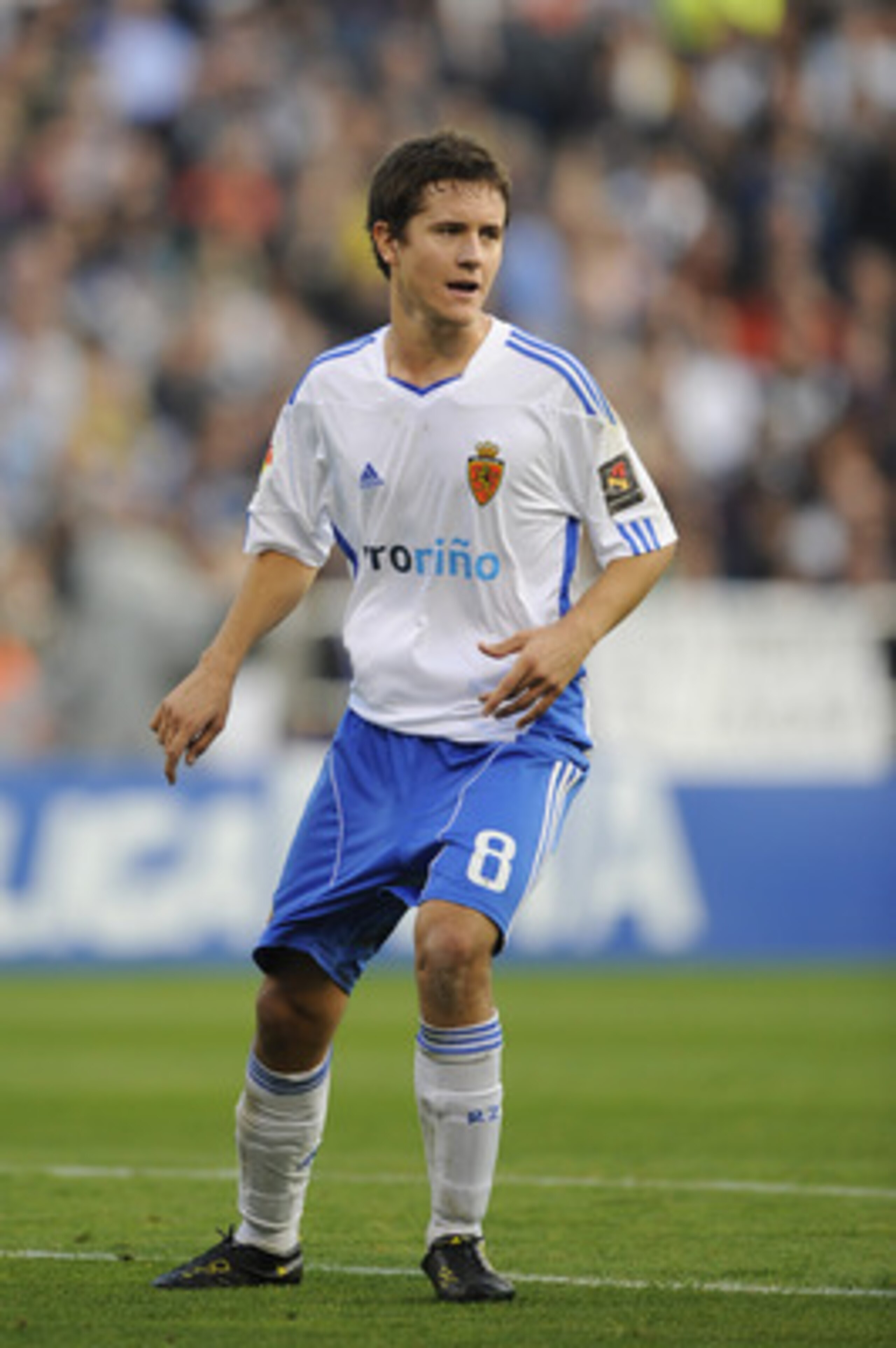 ZARAGOZA, SPAIN - OCTOBER 23:  Ander Herrera of Real Zaragoza looks on during the La Liga match between Real Zaragoza and Barcelona at La Romareda on October 23, 2010 in Zaragoza, Spain. Barcelona won the match 2-0.  (Photo by David Ramos/Getty Images)