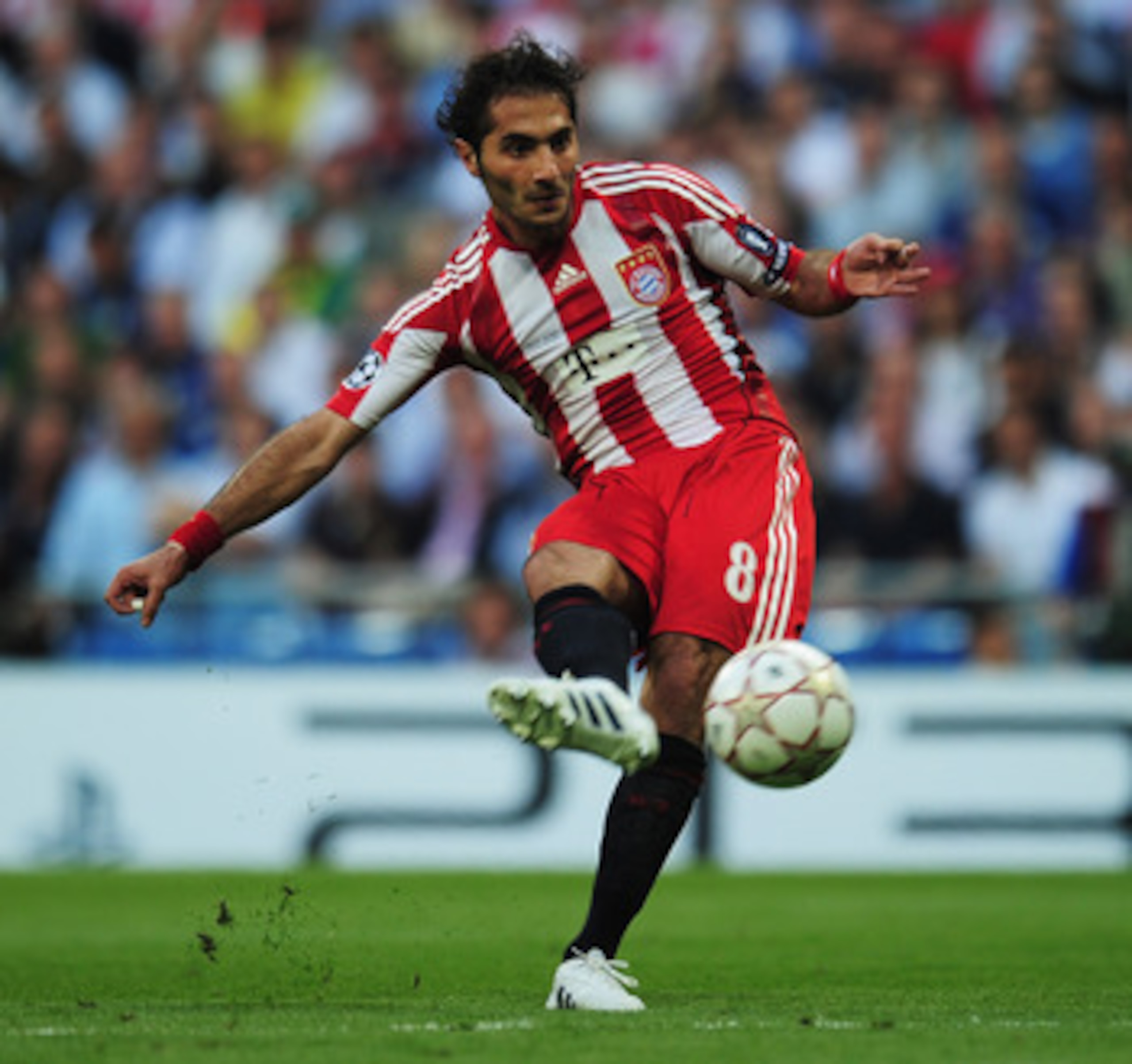 MADRID, SPAIN - MAY 22:  Hamit Altintop of Bayern Munich in action during the UEFA Champions League Final match between FC Bayern Muenchen and Inter Milan at the Estadio Santiago Bernabeu on May 22, 2010 in Madrid, Spain.  (Photo by Shaun Botterill/Getty