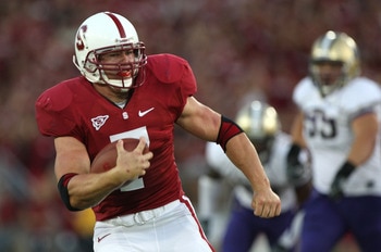 PALO ALTO, CA - SEPTEMBER 26:  Toby Gerhart #7 of the Stanford Cardinal runs for a touchdown against the Washington Huskies at Stanford Stadium on September 26, 2009 in Palo Alto, California.  (Photo by Jed Jacobsohn/Getty Images)
