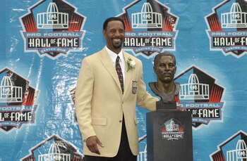 CANTON, OH - AUGUST 3:  Pro Football  Hall of Fame inductee James Lofton poses with his bust during the 2003 NFL Hall of Fame Induction ceremony on August 3, 2003 in Canton, Ohio.  (Photo by David Maxwell/Getty Images)