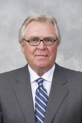 NEW YORK - 2007:  Glen Sather of the New York Rangers poses for his 2007 NHL headshot at photo day in New York, New York. (Photo by Getty Images)