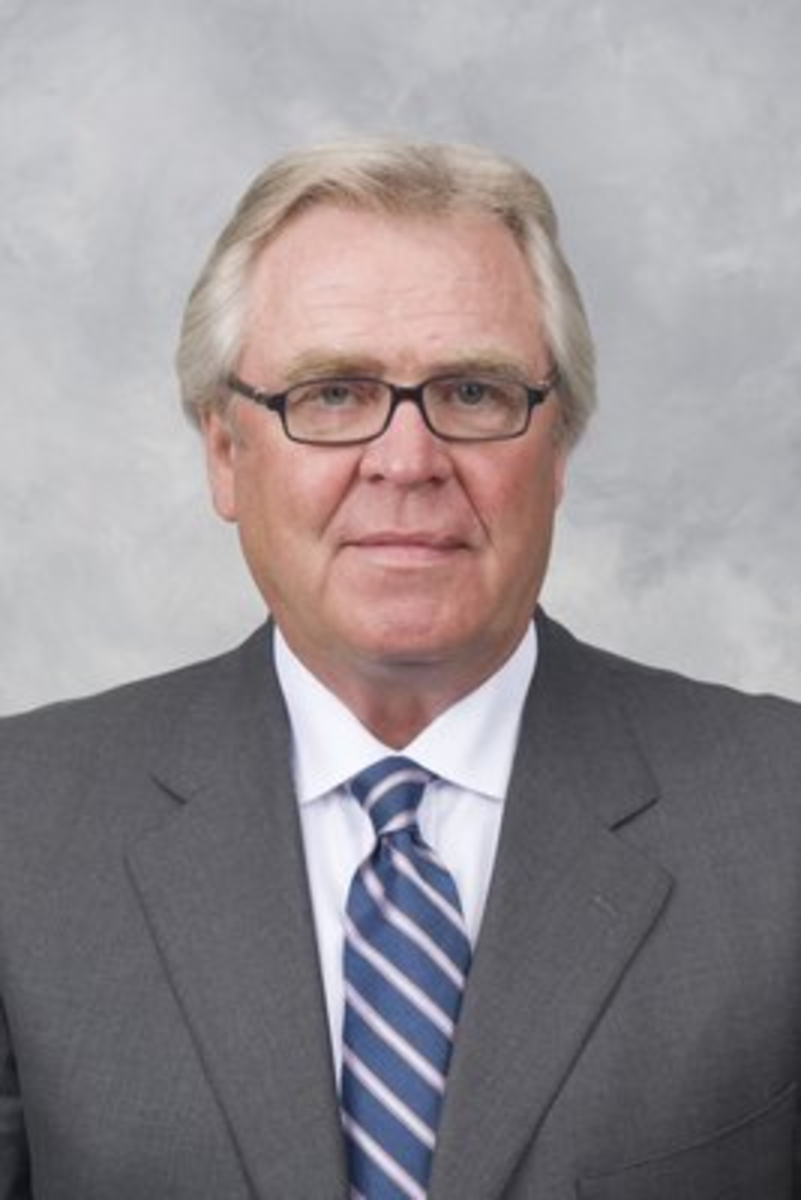 NEW YORK - 2007:  Glen Sather of the New York Rangers poses for his 2007 NHL headshot at photo day in New York, New York. (Photo by Getty Images)