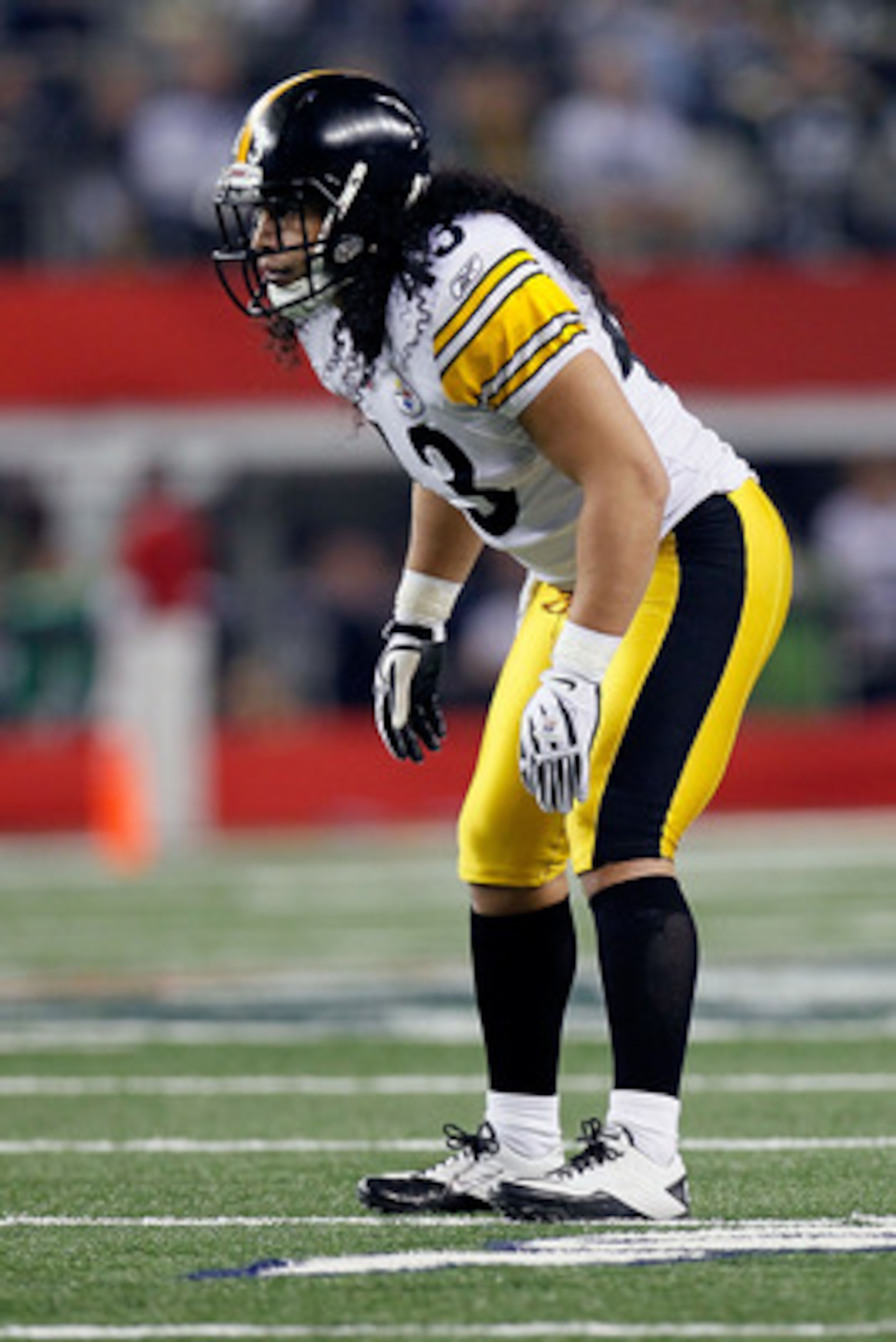 ARLINGTON, TX - FEBRUARY 06:  Troy Polamalu #43 of the Pittsburgh Steelers lines up on defense against the Green Bay Packers during Super Bowl XLV at Cowboys Stadium on February 6, 2011 in Arlington, Texas. The Packers won 31-25.  (Photo by Kevin C. Cox/G
