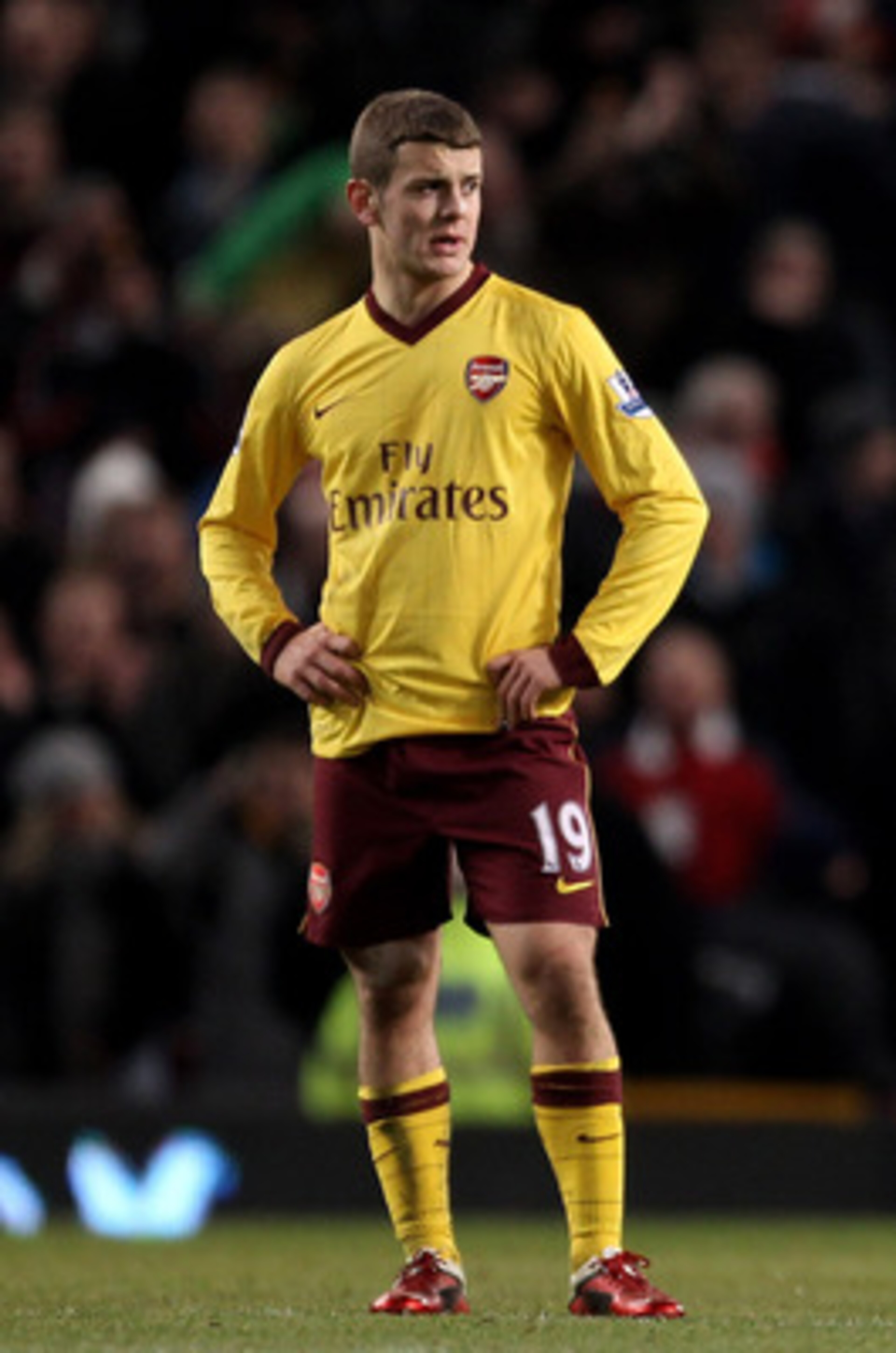 MANCHESTER, ENGLAND - DECEMBER 13: Jack Wilshere (L) of Arsenal and his team mates look on after conceding the opening goal during the Barclays Premier League match between Manchester United and Arsenal at Old Trafford on December 13, 2010 in Manchester, MANCHESTER, ENGLAND - DECEMBER 13: Jack Wilshere (L) of Arsenal and his team mates look on after conceding the opening goal during the Barclays Premier League match between Manchester United and Arsenal at Old Trafford on December 13, 2010 in Manchester,