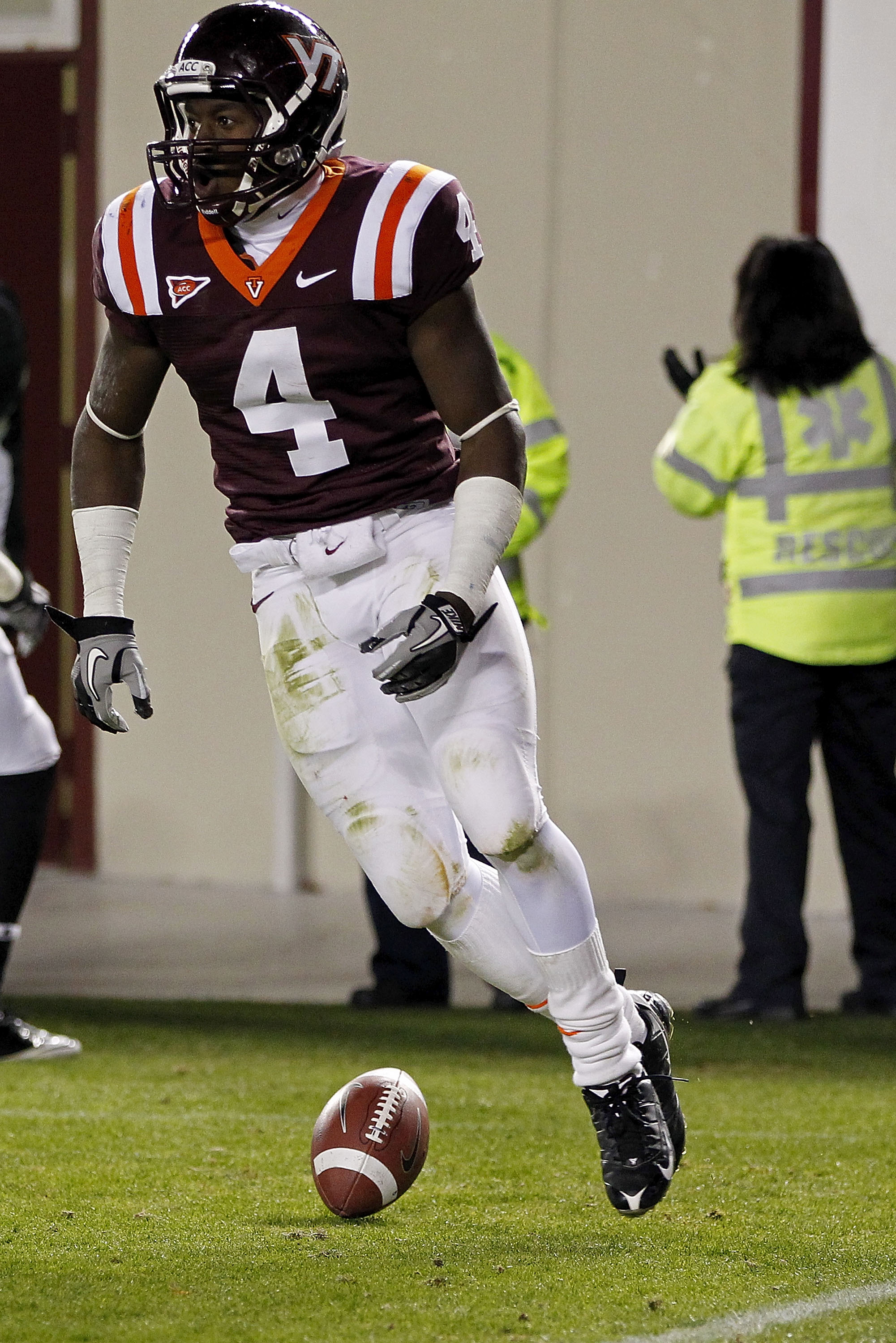 BLACKSBURG, VA - NOVEMBER 04: Running back David Wilson #4 of the Virginia Tech Hokies celebrates after scoring a touchdown against the Georgia Tech Yellow Jackets at Lane Stadium on November 4, 2010 in Blacksburg, Virginia.  (Photo by Geoff Burke/Getty I