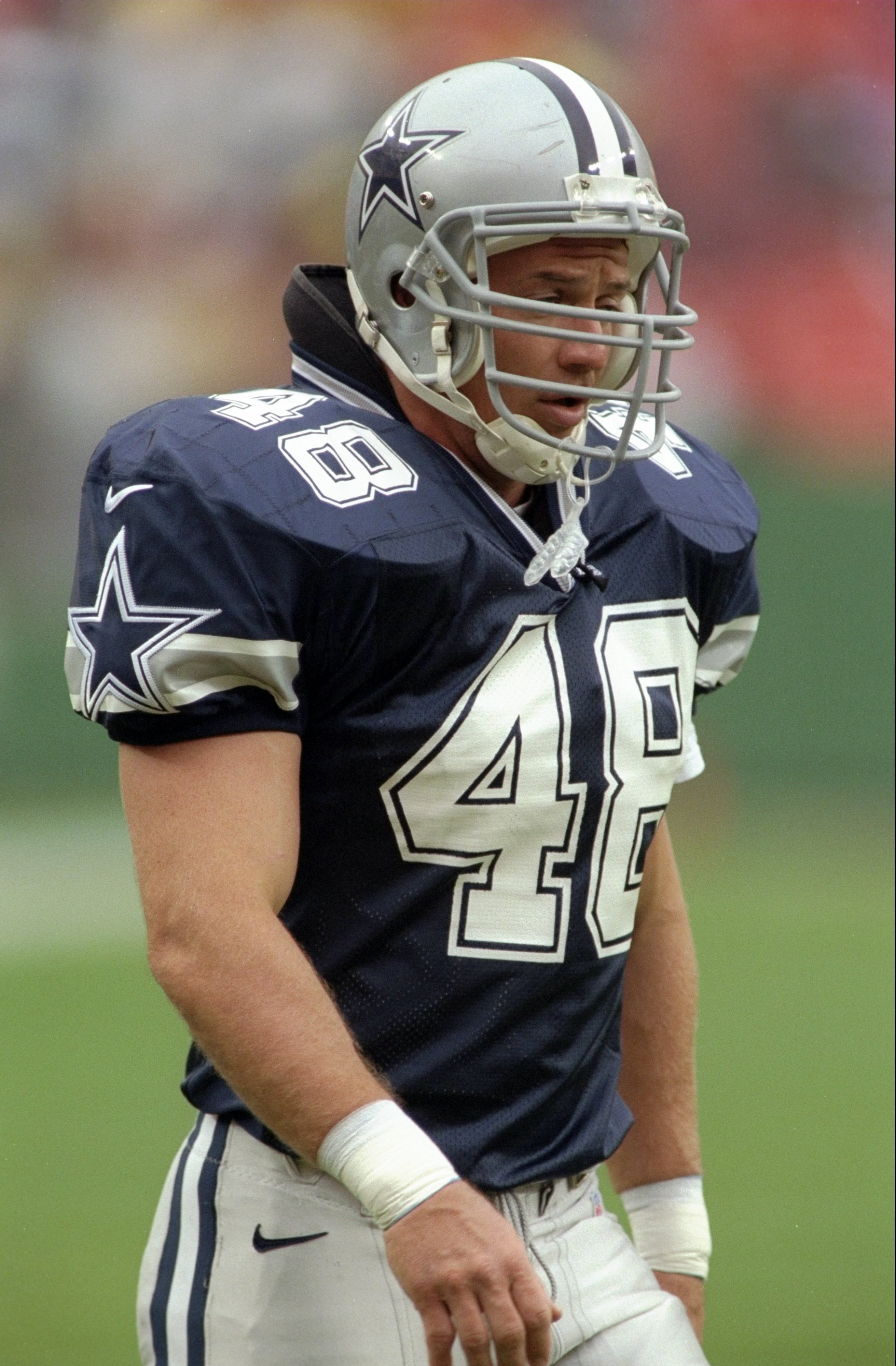 4 Oct 1998:  Fullback Daryl Johnston #48 of the Dallas Cowboys in action during a game against the Washington Redskins at the Jack Kent Cooke Stadium in Raljon, Maryland. The Cowboys defeated the Redskins 31-10.