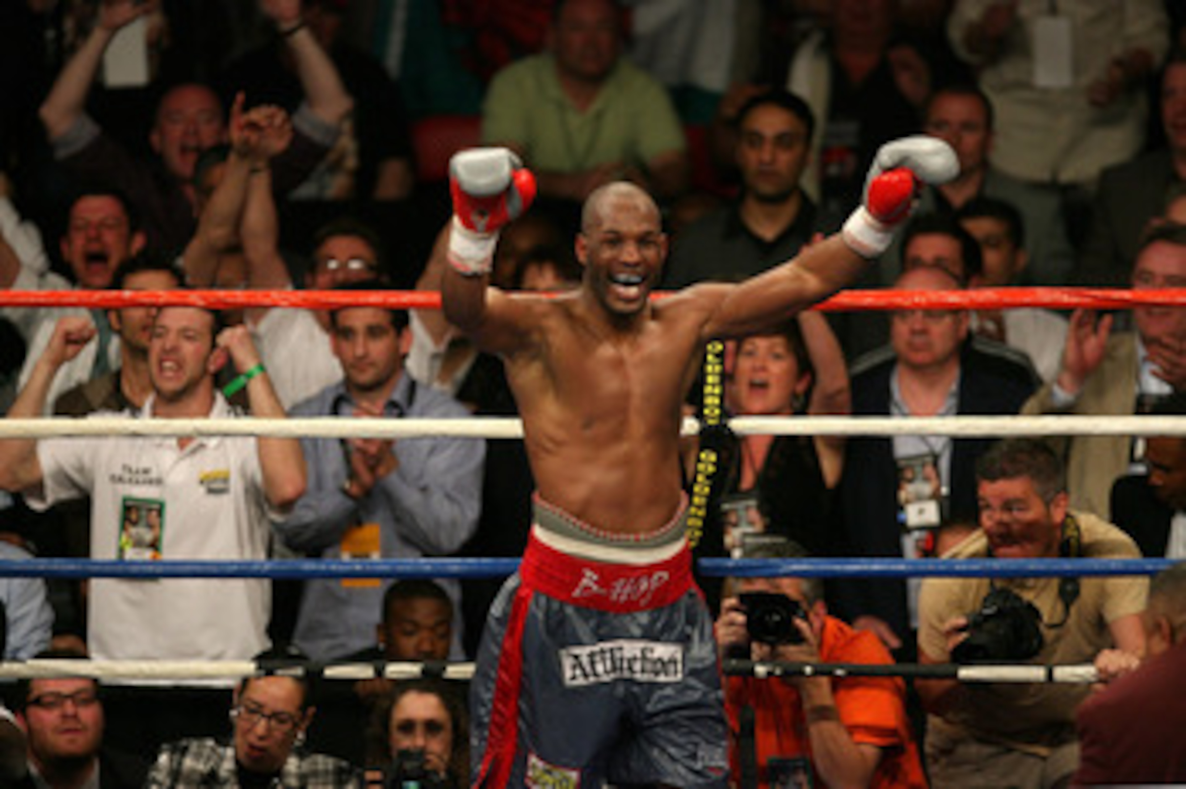LAS VEGAS - APRIL 19: Bernard Hopkins reacts after the 12th round against Joe Calzaghe of Wales during their light heavyweight bout at Thomas & Mack Center on April 19, 2008 in Las Vegas, Nevada. Calzaghe defeated Hopkins by split decision. (Photo by Et LAS VEGAS - APRIL 19: Bernard Hopkins reacts after the 12th round against Joe Calzaghe of Wales during their light heavyweight bout at Thomas & Mack Center on April 19, 2008 in Las Vegas, Nevada. Calzaghe defeated Hopkins by split decision. (Photo by Et