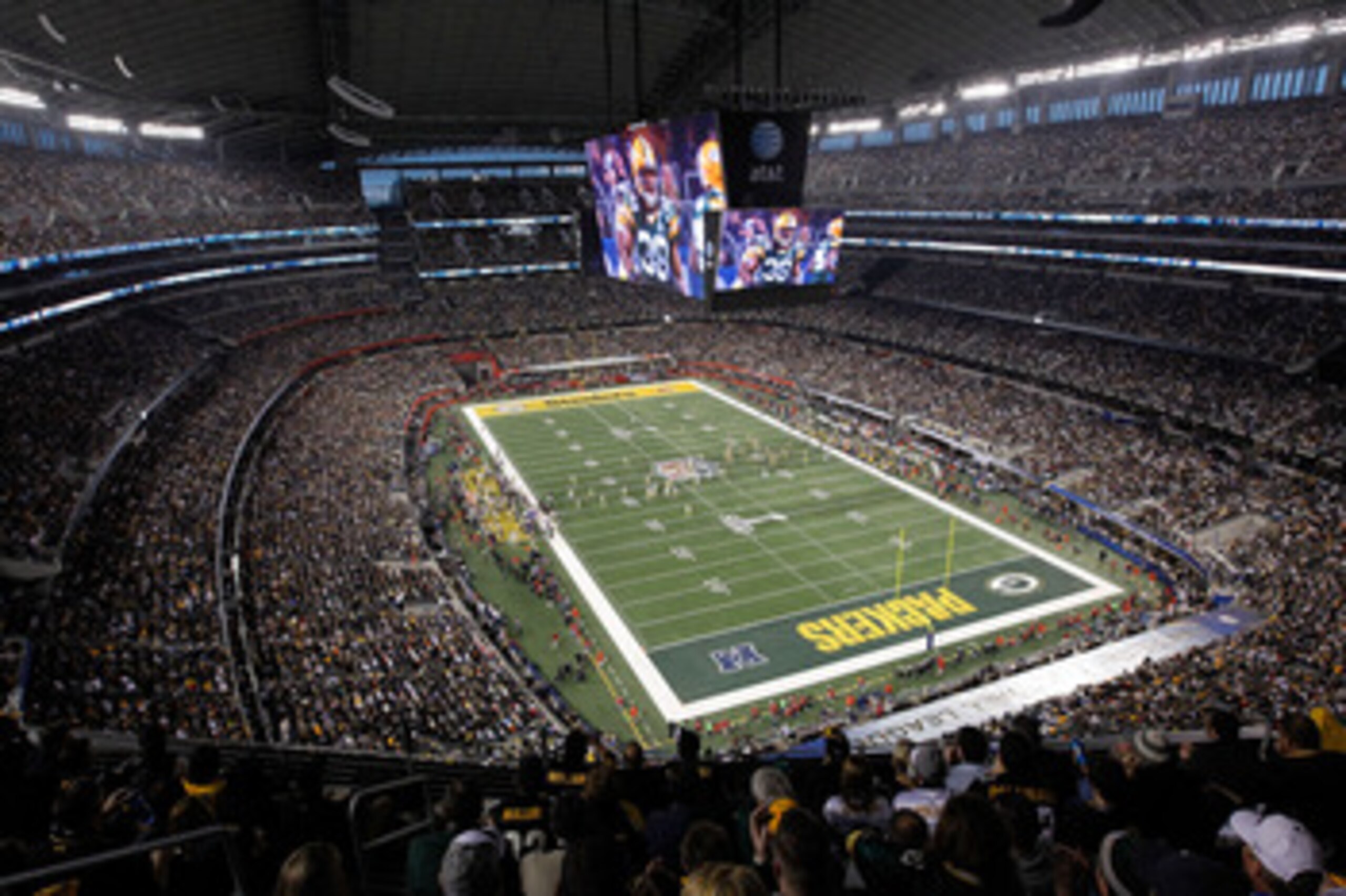 ARLINGTON, TX - FEBRUARY 06:  A band performs prior to Super Bowl XLV at Cowboys Stadium on February 6, 2011 in Arlington, Texas.  (Photo by Tom Pennington/Getty Images)