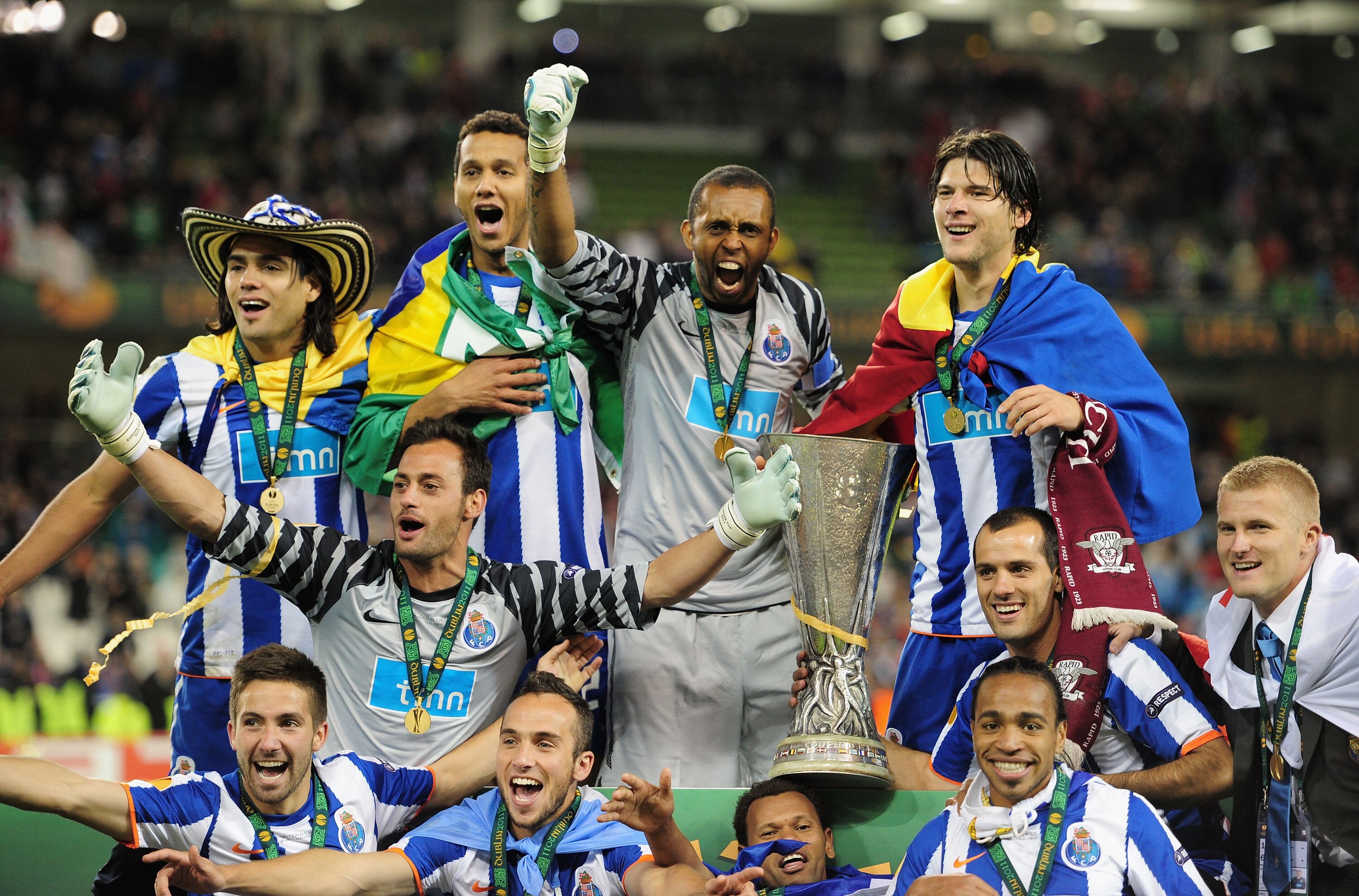 DUBLIN, IRELAND - MAY 18:  FC Porto players celebrate with the trophy uring the UEFA Europa League Final between FC Porto and SC Braga at Dublin Arena on May 18, 2011 in Dublin, Ireland.  (Photo by Jamie McDonald/Getty Images)