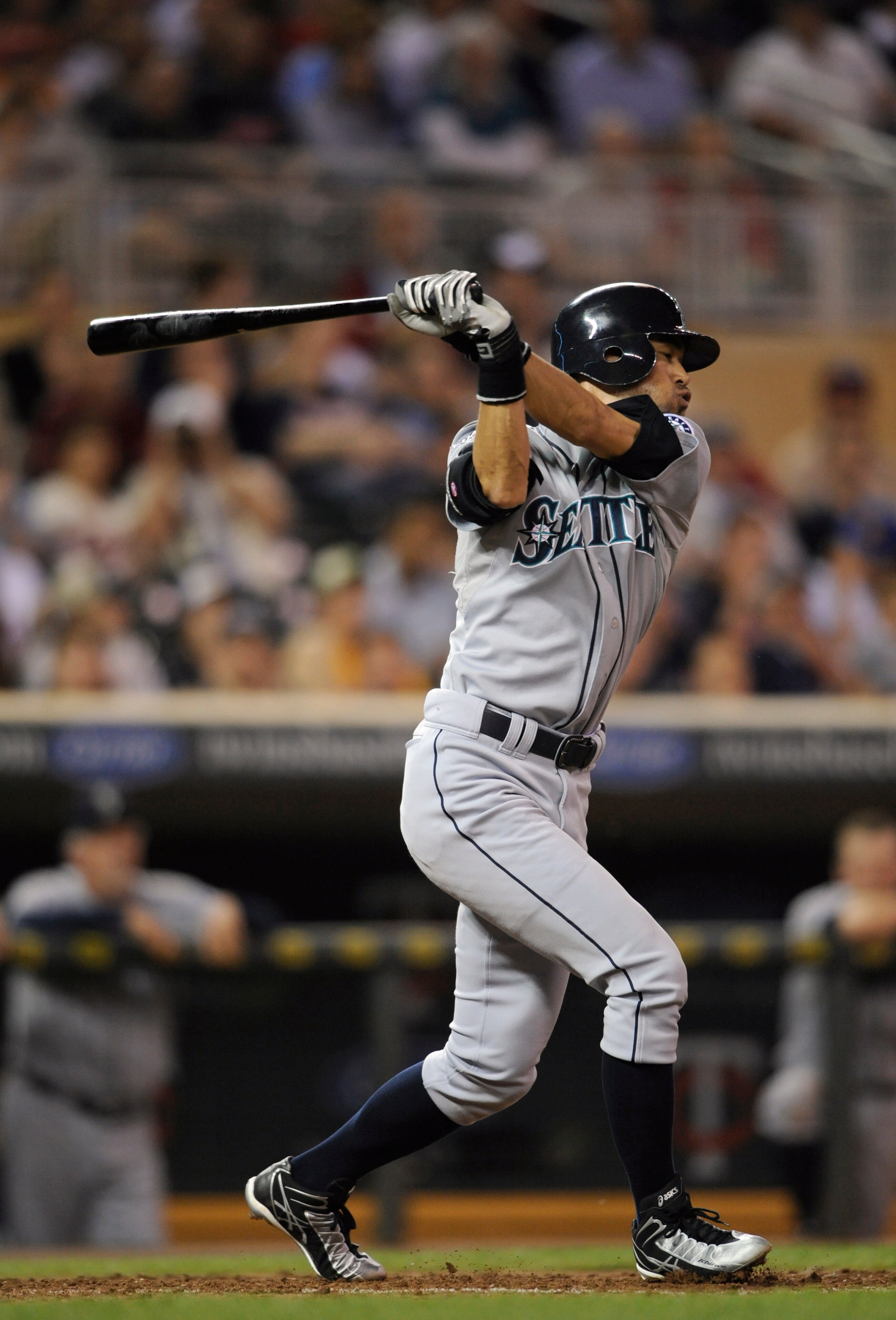 MINNEAPOLIS, MN - MAY 23: Ichiro Suzuki #51 of the Seattle Mariners bats against the Minnesota Twins during their game on May 23, 2011 at Target Field in Minneapolis, Minnesota. The Rockies won 6-5. (Photo by Hannah Foslien/Getty Images)