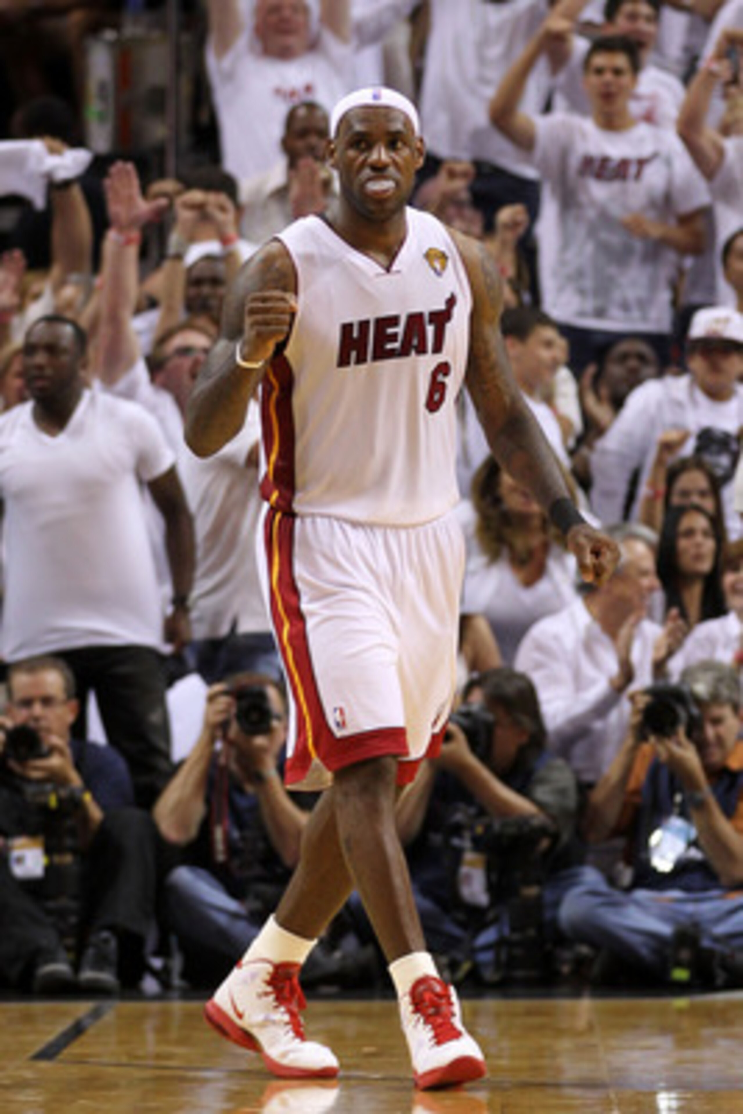 MIAMI, FL - MAY 31:  LeBron James #6 of the Miami Heat reacts in the fourth quarter while taking on the Dallas Mavericks in Game One of the 2011 NBA Finals at American Airlines Arena on May 31, 2011 in Miami, Florida. NOTE TO USER: User expressly acknowle