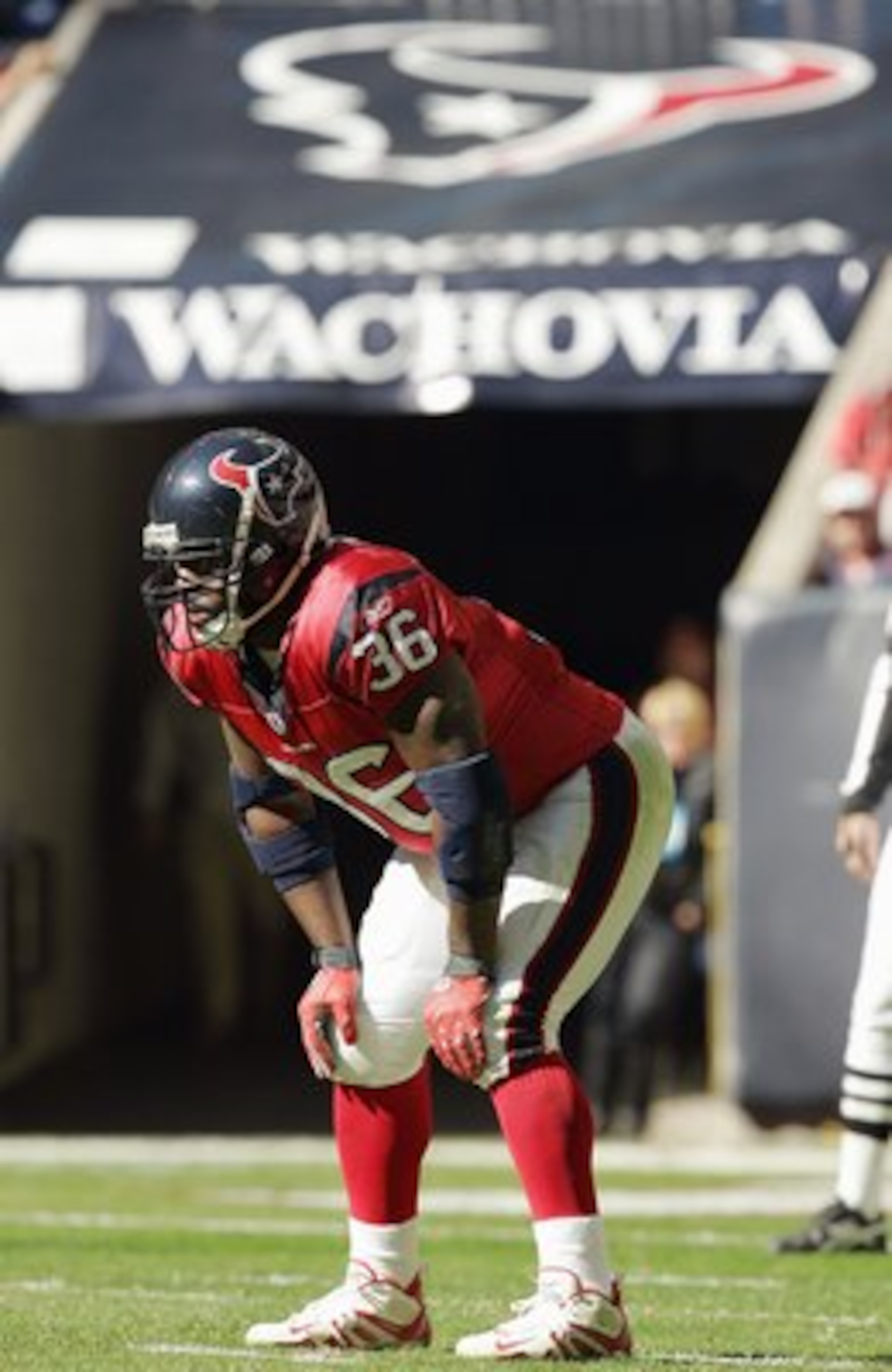 HOUSTON - DECEMBER 30: Ron Dayne #36 of the Houston Texans gets ready on the field during the game against the Jacksonville Jaguars at Reliant Stadium December 30, 2007 in Houston, Texas. The Texans won 42-28. (Photo by Brian Bahr/Getty Images) HOUSTON - DECEMBER 30: Ron Dayne #36 of the Houston Texans gets ready on the field during the game against the Jacksonville Jaguars at Reliant Stadium December 30, 2007 in Houston, Texas. The Texans won 42-28. (Photo by Brian Bahr/Getty Images)