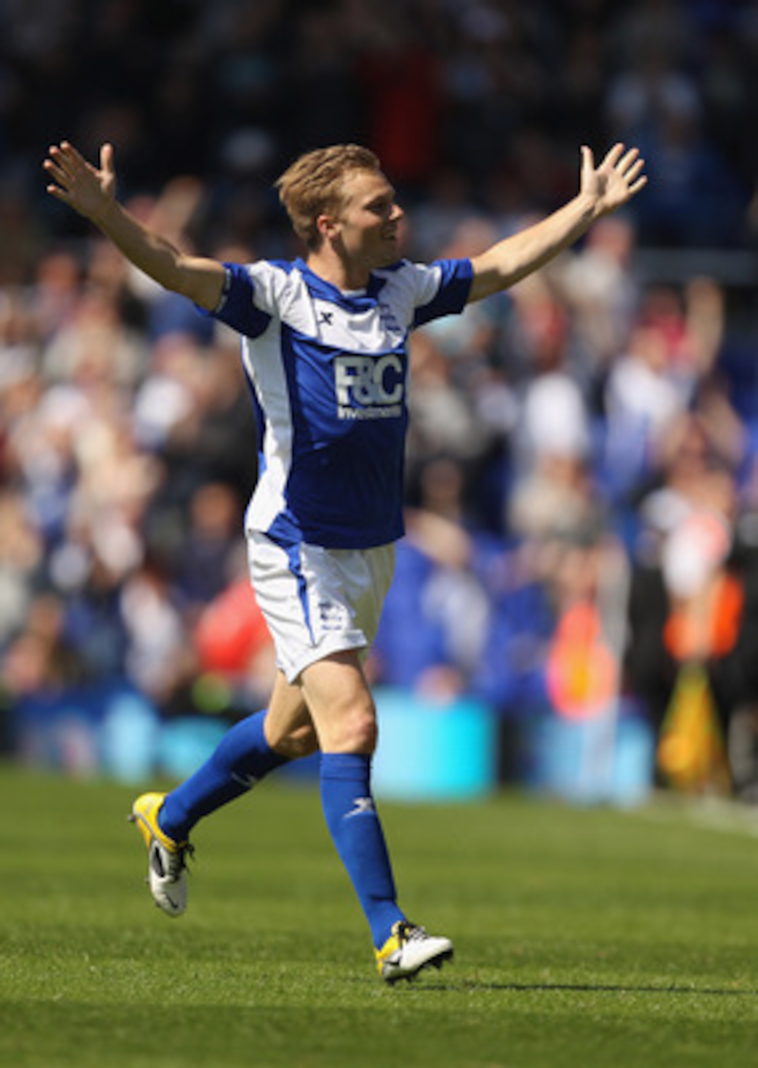 BIRMINGHAM, ENGLAND - MAY 01:  Seb Larsson of Birmingham City celebrates scoring a goal during the Barclays Premier League match between Birmingham City and Wolverhampton Wanderers at St Andrew's on May 1, 2011 in Birmingham, England.  (Photo by Ian Walto