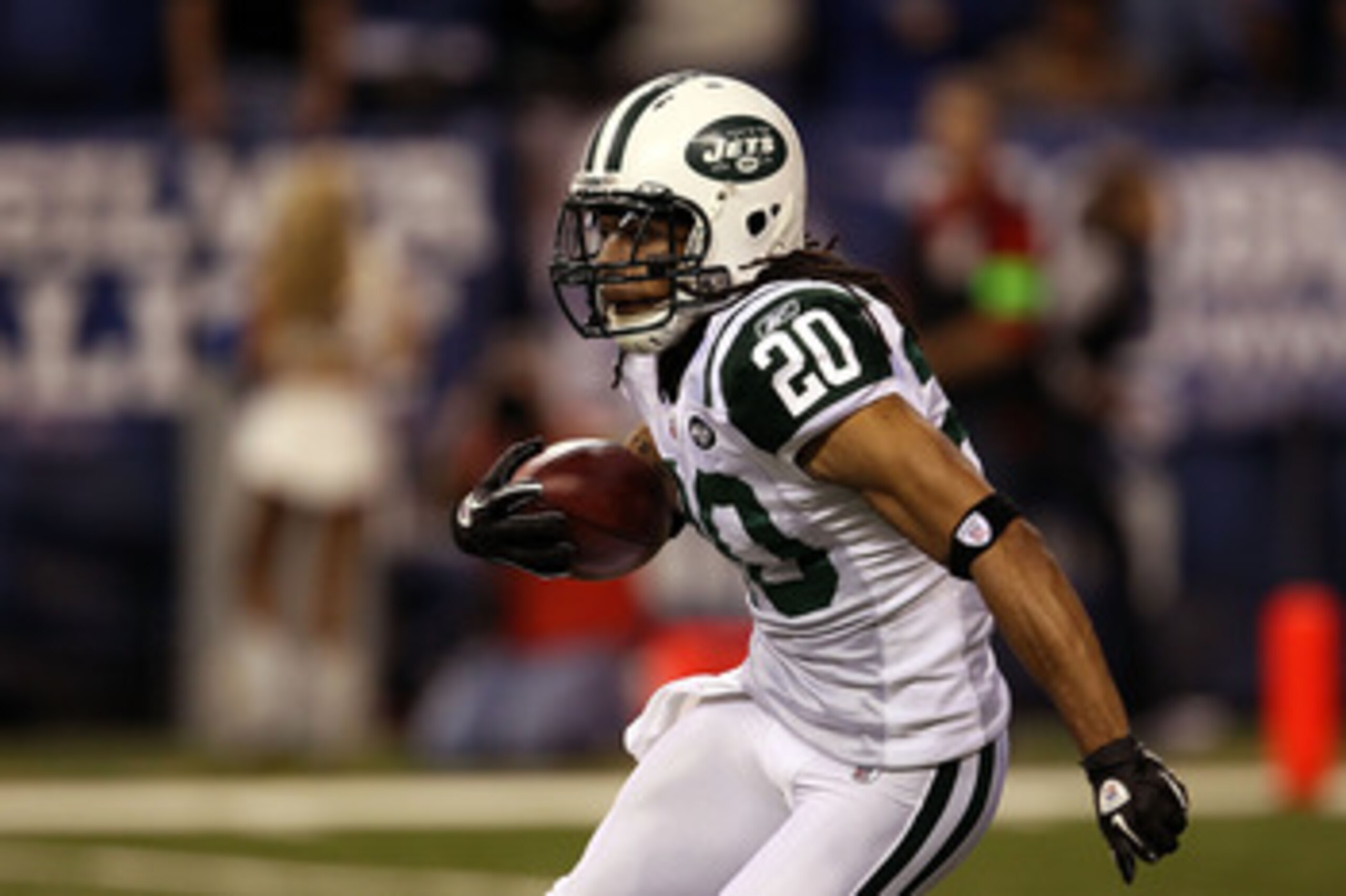 INDIANAPOLIS, IN - JANUARY 08: Kyle Wilson #20 of the New York Jets returns a kickoff against the Indianapolis Colts during their 2011 AFC wild card playoff game at Lucas Oil Stadium on January 8, 2011 in Indianapolis, Indiana. The Jets won 17-16. (Phot INDIANAPOLIS, IN - JANUARY 08: Kyle Wilson #20 of the New York Jets returns a kickoff against the Indianapolis Colts during their 2011 AFC wild card playoff game at Lucas Oil Stadium on January 8, 2011 in Indianapolis, Indiana. The Jets won 17-16. (Phot
