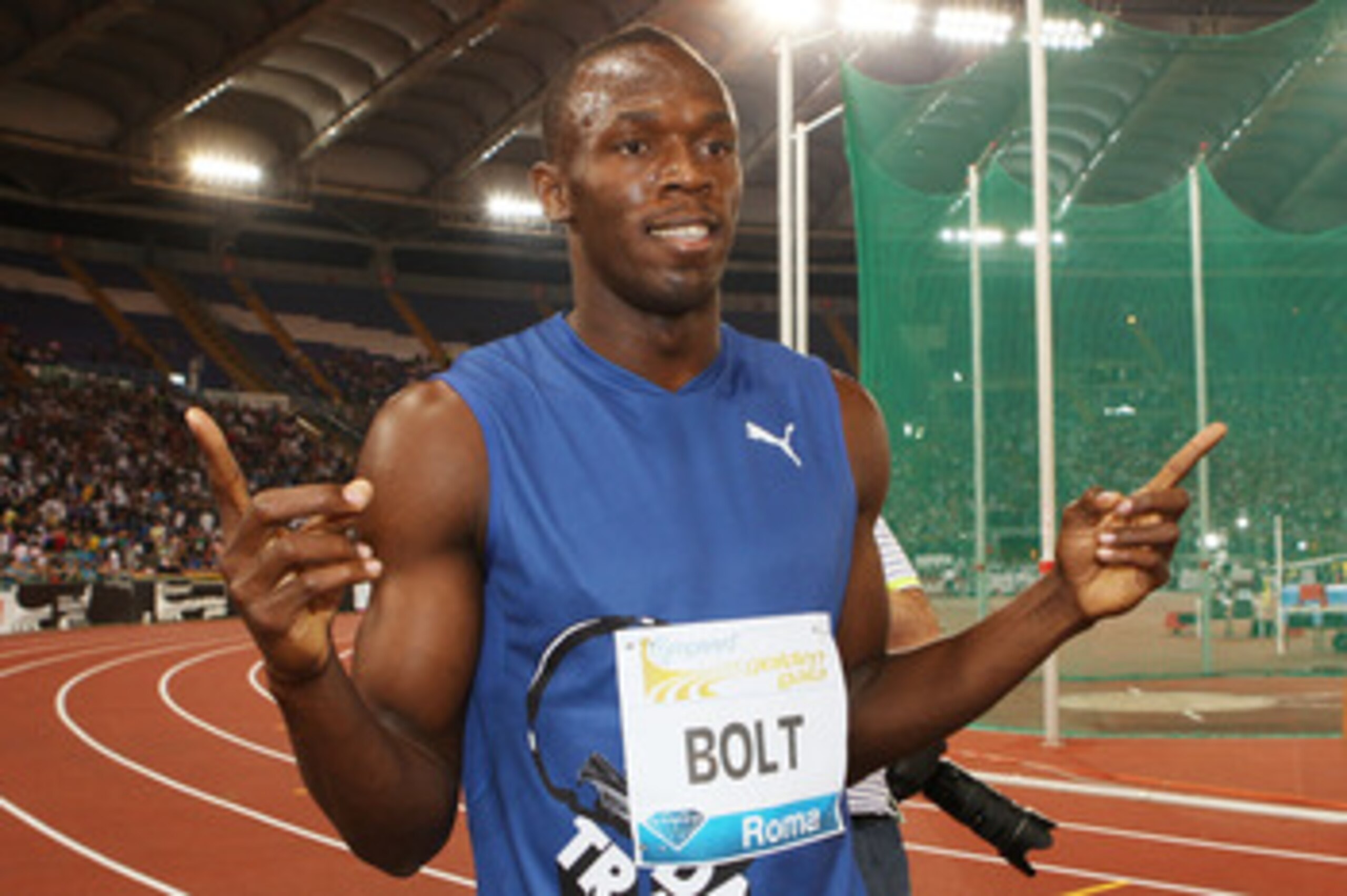 ROME, ITALY - MAY 26:  Usain Bolt of Jamaica celebrates winning the men's 100m at the IAAF Compeed Golden Gala at Stadio Olimpico on May 26, 2011 in Rome, Italy.  (Photo by Paolo Bruno/Getty Images)
