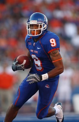 BOISE , ID - SEPTEMBER 13:  Jeremy Childs #9 of the Boise State Broncos runs with the ball against the Bowling Green Falcons at Bronco Stadium on September 13, 2008 in Boise, Idaho.  (Photo by Jonathan Ferrey/Getty Images)