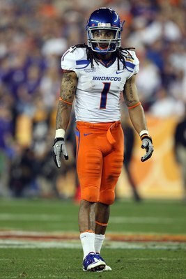 GLENDALE, AZ - JANUARY 04:  Kyle Wilson #1 of the Boise State Broncos looks on against the TCU Horned Frogs during the Tostitos Fiesta Bowl at the Universtity of Phoenix Stadium on January 4, 2010 in Glendale, Arizona.  (Photo by Jed Jacobsohn/Getty Image