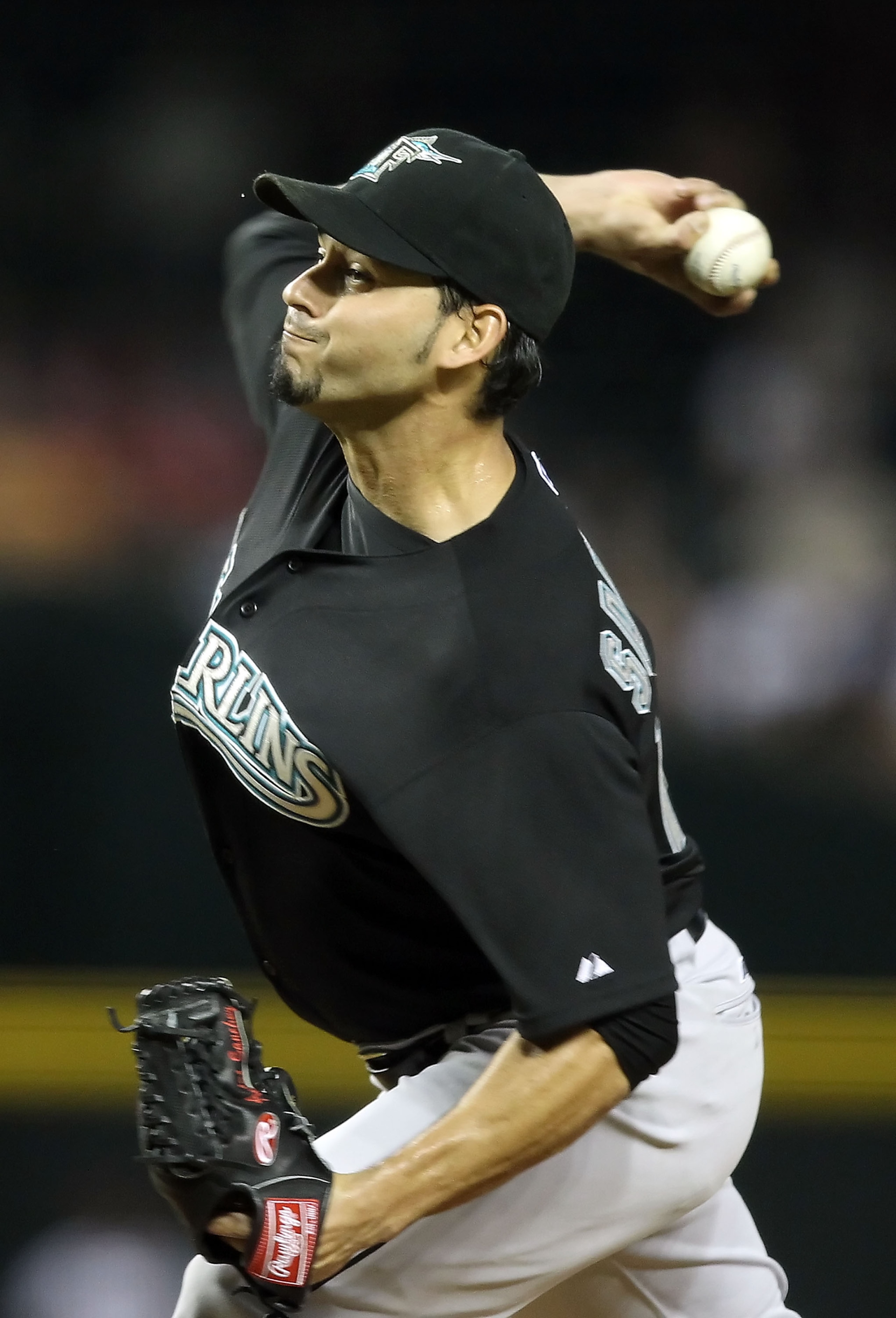 PHOENIX, AZ - MAY 31:  Starting pitcher Anibal Sanchez #19 of the Florida Marlins pitches against the Arizona Diamondbacks during the Major League Baseball game at Chase Field on May 31, 2011 in Phoenix, Arizona.  The Marlins defeated the Diamondbacks 5-2