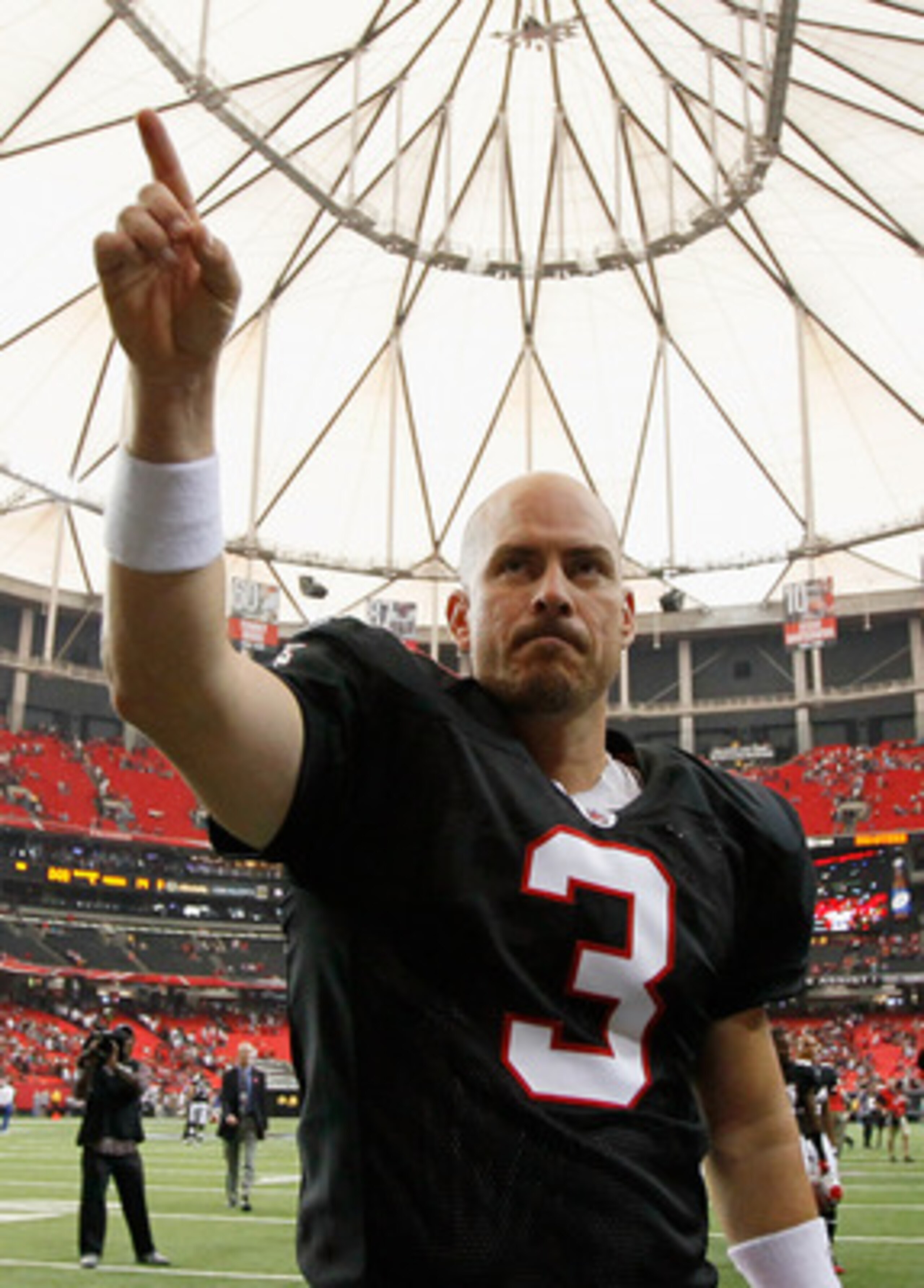 ATLANTA - OCTOBER 03: Kicker Matt Bryant #3 of the Atlanta Falcons reacts after kicking the game-winning field goal in the final seconds against the San Francisco 49ers at Georgia Dome on October 3, 2010 in Atlanta, Georgia. (Photo by Kevin C. Cox/Getty ATLANTA - OCTOBER 03: Kicker Matt Bryant #3 of the Atlanta Falcons reacts after kicking the game-winning field goal in the final seconds against the San Francisco 49ers at Georgia Dome on October 3, 2010 in Atlanta, Georgia. (Photo by Kevin C. Cox/Getty