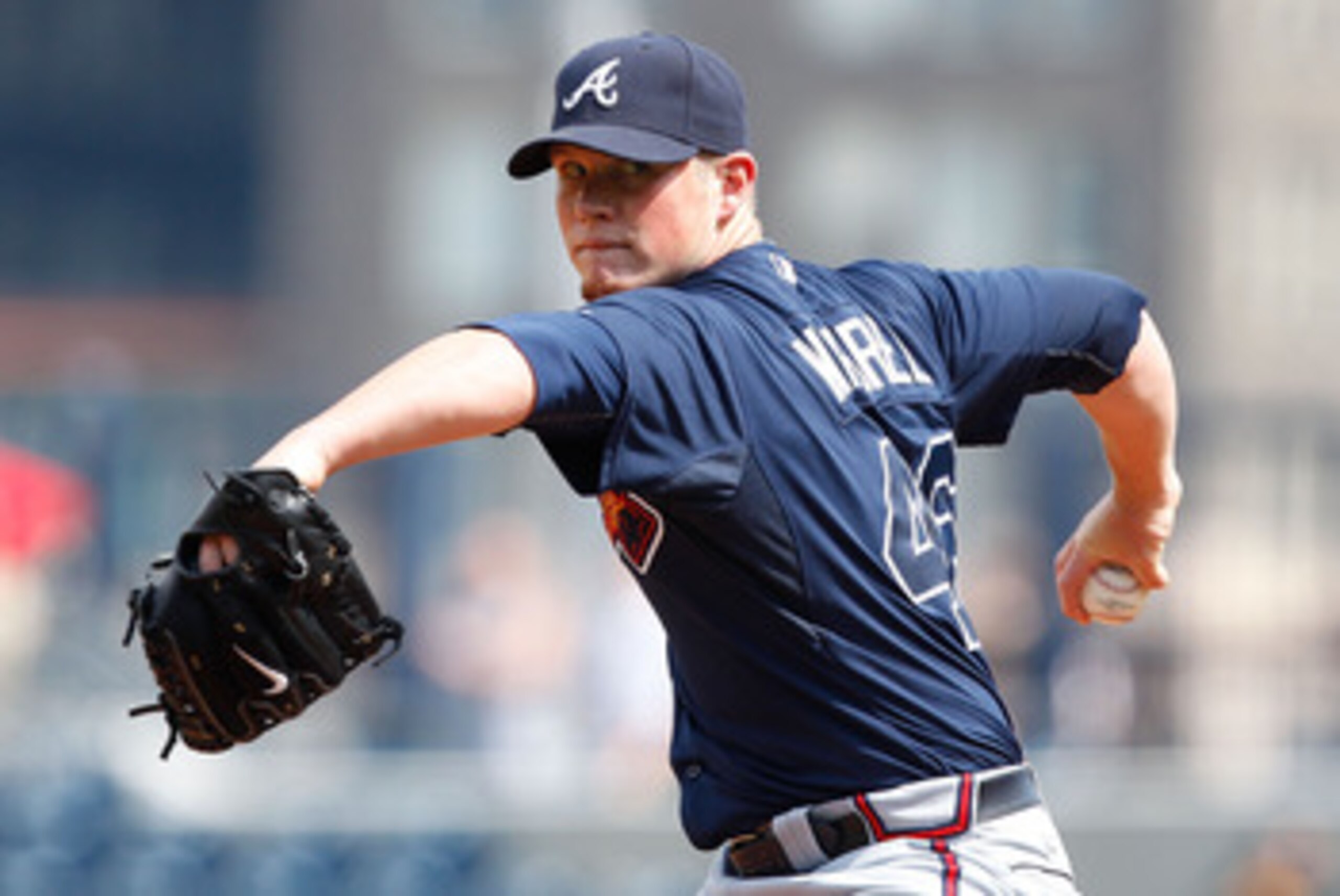 PITTSBURGH - MAY 25:  Craig Kimbrel #46 of the Atlanta Braves pitches against the Pittsburgh Pirates during the game on May 25, 2011 at PNC Park in Pittsburgh, Pennsylvania.  (Photo by Jared Wickerham/Getty Images)