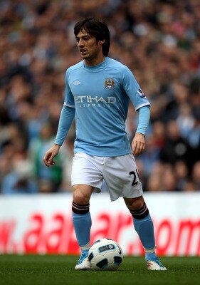 MANCHESTER, ENGLAND - APRIL 03:   David Silva of Manchester City in action during the Barclays Premier League match between Manchester City and Sunderland at the City of Manchester Stadium on April 3, 2011 in Manchester, England.  (Photo by Alex Livesey/G
