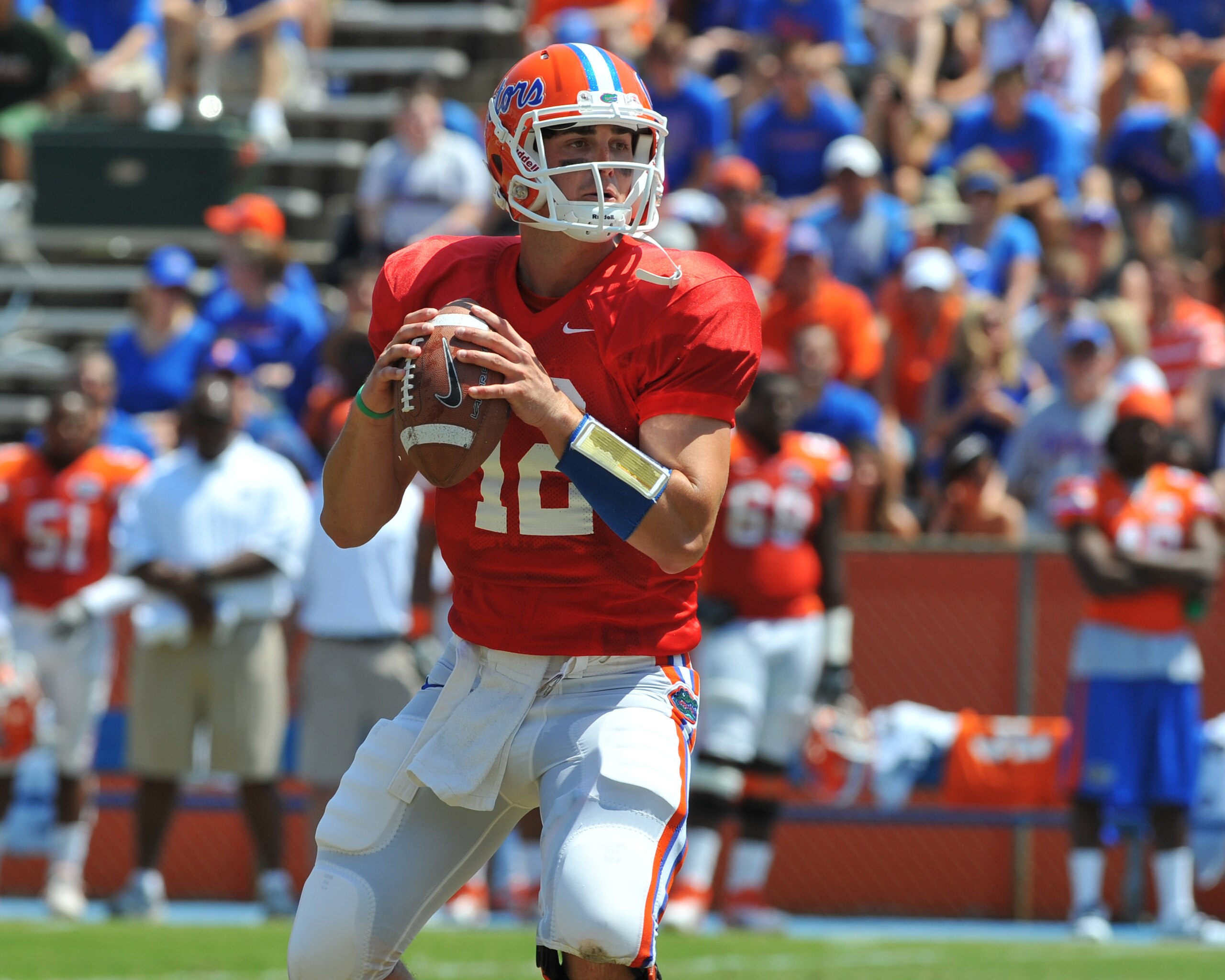 GAINESVILLE, FL - APRIL 9:  Quarterback John Brantley #12 of the Florida Gators sets to pass during the Orange and Blue spring football game April 9, 2011 at Ben Hill Griffin Stadium in Gainesville, Florida.  (Photo by Al Messerschmidt/Getty Images)