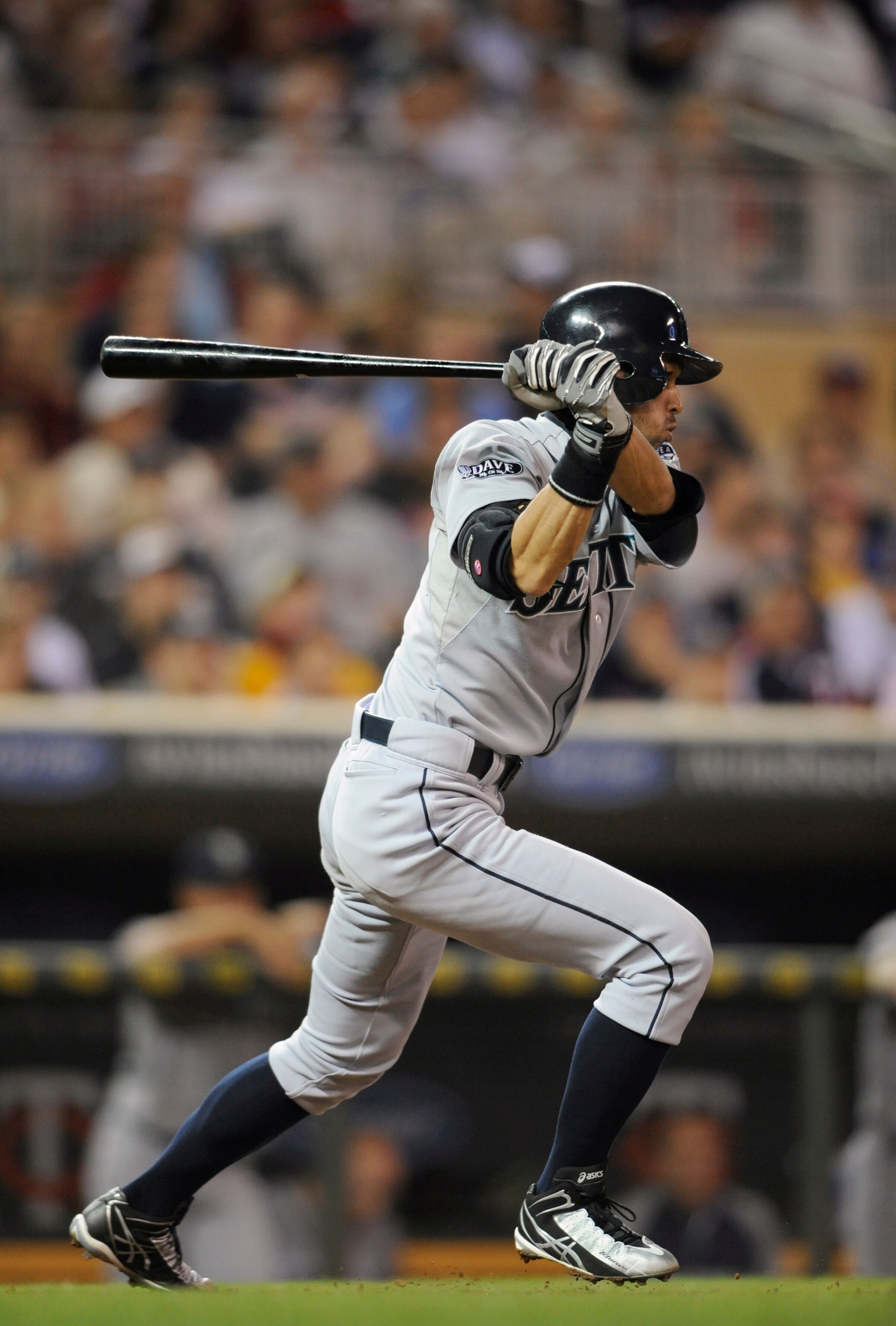 MINNEAPOLIS, MN - MAY 23: Ichiro Suzuki #51 of the Seattle Mariners bats against the Minnesota Twins during their game on May 23, 2011 at Target Field in Minneapolis, Minnesota. The Rockies won 6-5. (Photo by Hannah Foslien/Getty Images)