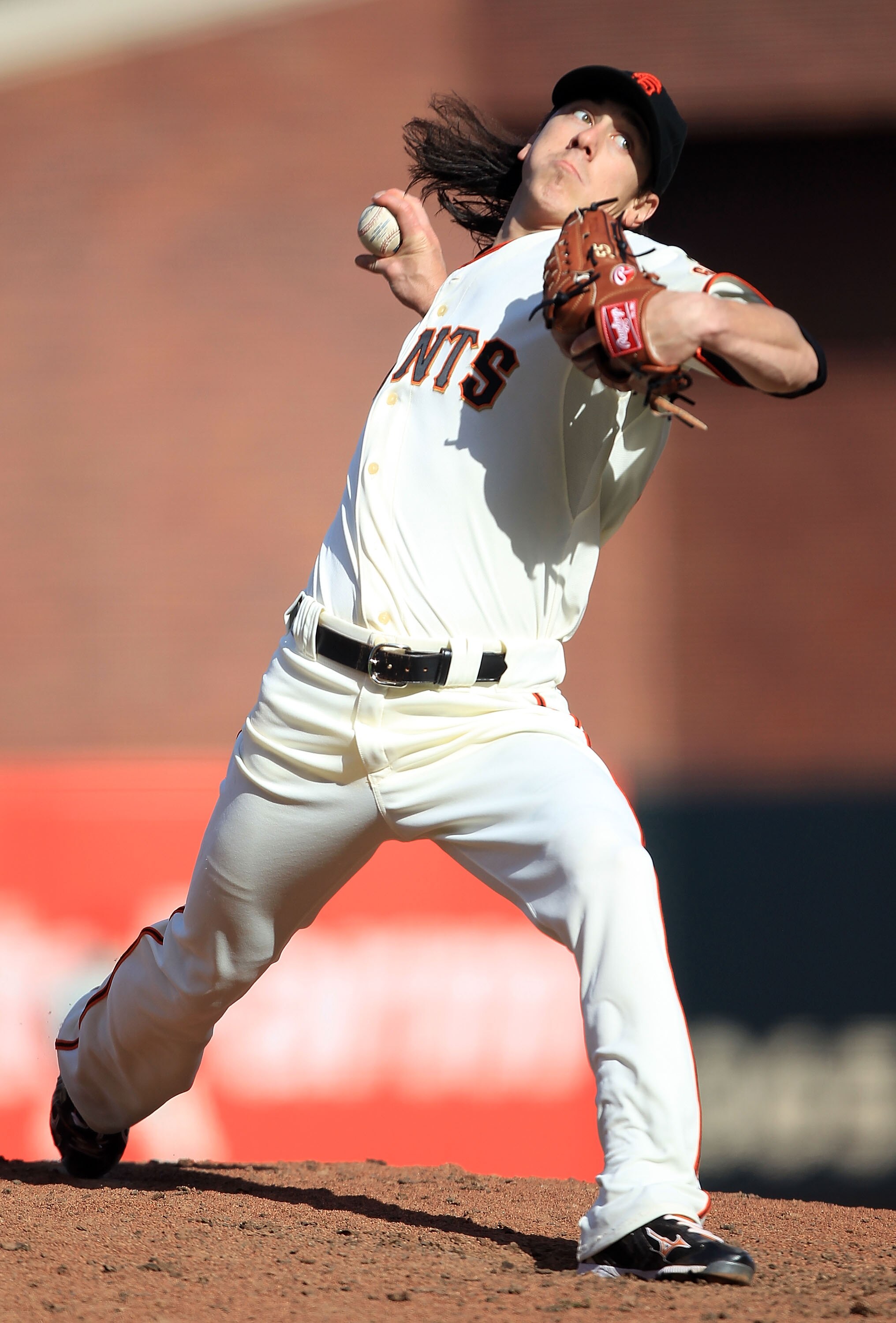 SAN FRANCISCO, CA - MAY 21:  Tim Lincecum #55 of the San Francisco Giants pitches against the Oakland Athletics during an MLB game at AT&T Park on May 21, 2011 in San Francisco, California.  (Photo by Jed Jacobsohn/Getty Images)