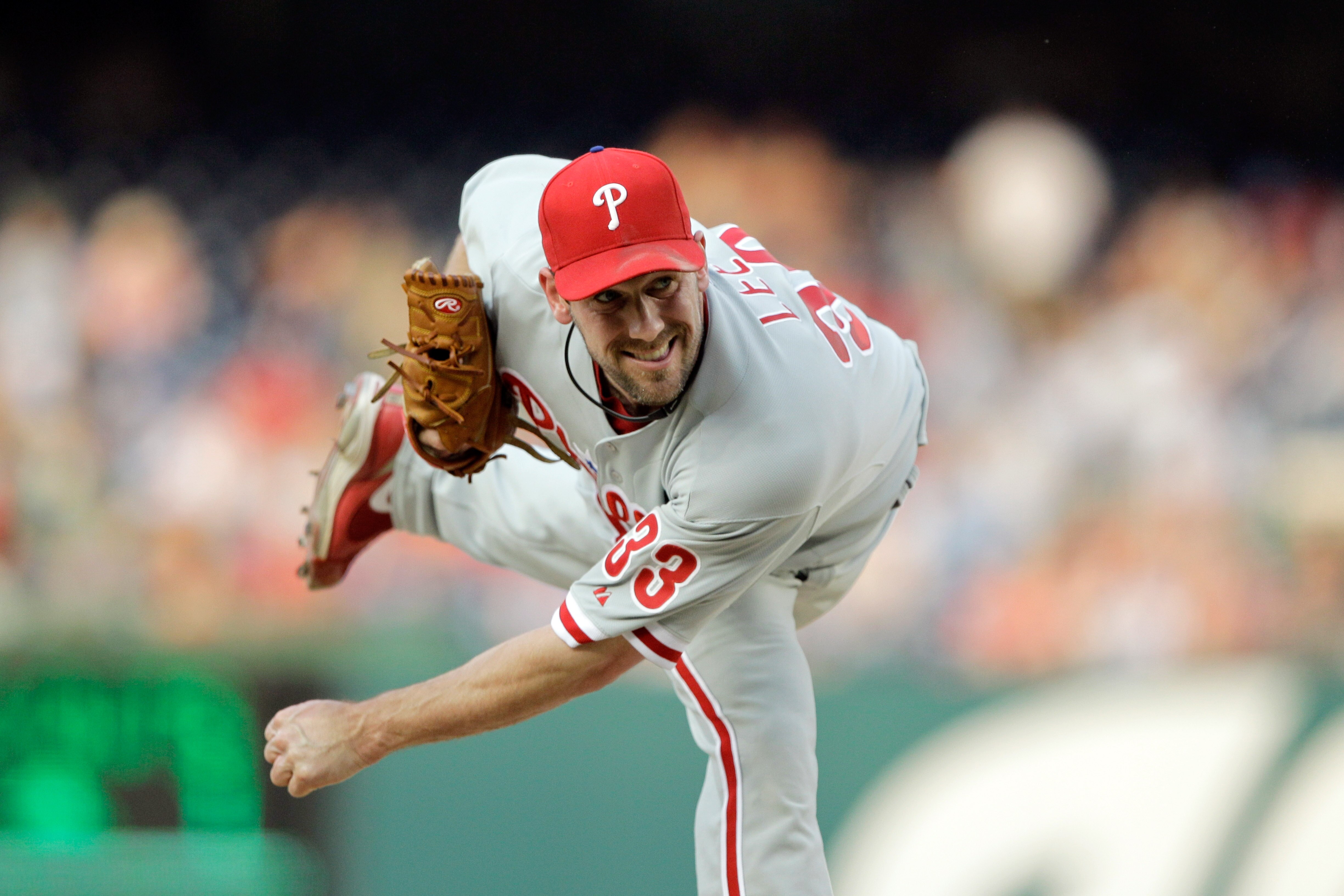 WASHINGTON, DC - MAY 31:  Starting pitcher Cliff Lee #33 of the Philadelphia Phillies delivers to a Washington Nationals batter at Nationals Park on May 31, 2011 in Washington, DC. The Braves won 2-0. (Photo by Rob Carr/Getty Images)
