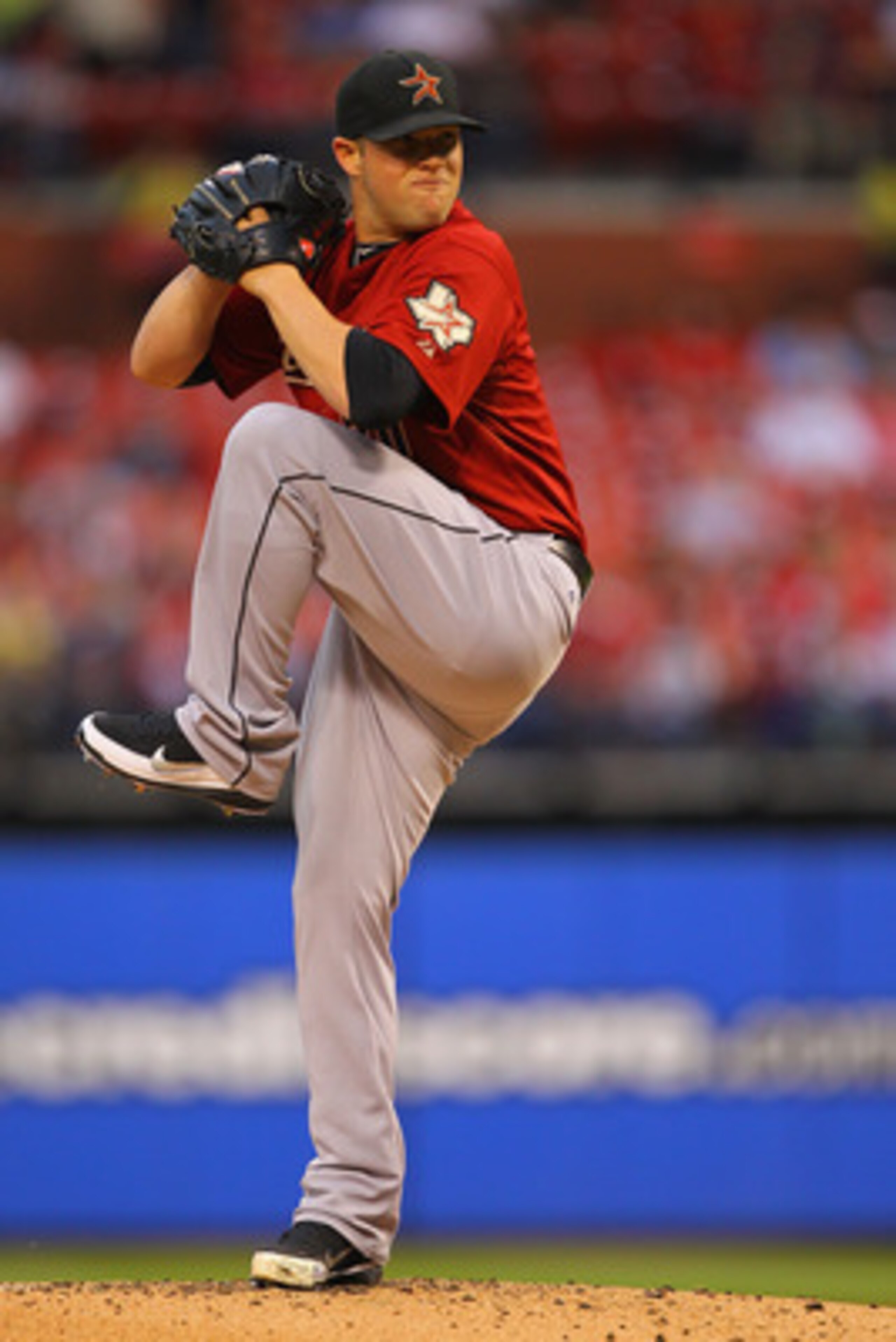 ST. LOUIS, MO - MAY 18: Starter Bud Norris #20 of the Houston Astros pitches against the St. Louis Cardinals at Busch Stadium on May 18, 2011 in St. Louis, Missouri.  (Photo by Dilip Vishwanat/Getty Images)