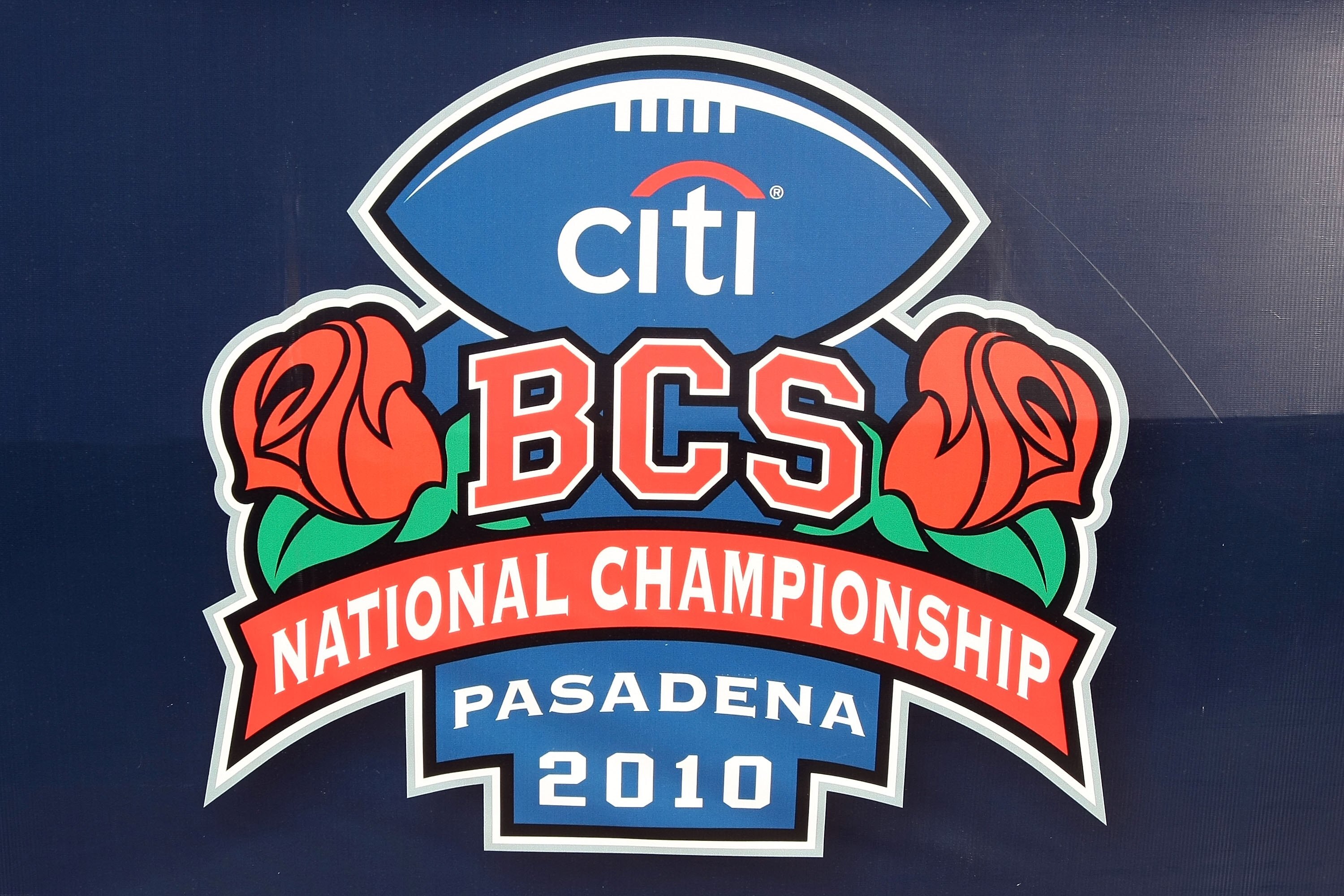 PASADENA, CA - JANUARY 07: The detailed picture of the logo on a banner before the Texas Longhorns take on the Alabama Crimson Tide in the Citi BCS National Championship game at the Rose Bowl on January 7, 2010 in Pasadena, California. (Photo by Stephen PASADENA, CA - JANUARY 07: The detailed picture of the logo on a banner before the Texas Longhorns take on the Alabama Crimson Tide in the Citi BCS National Championship game at the Rose Bowl on January 7, 2010 in Pasadena, California. (Photo by Stephen