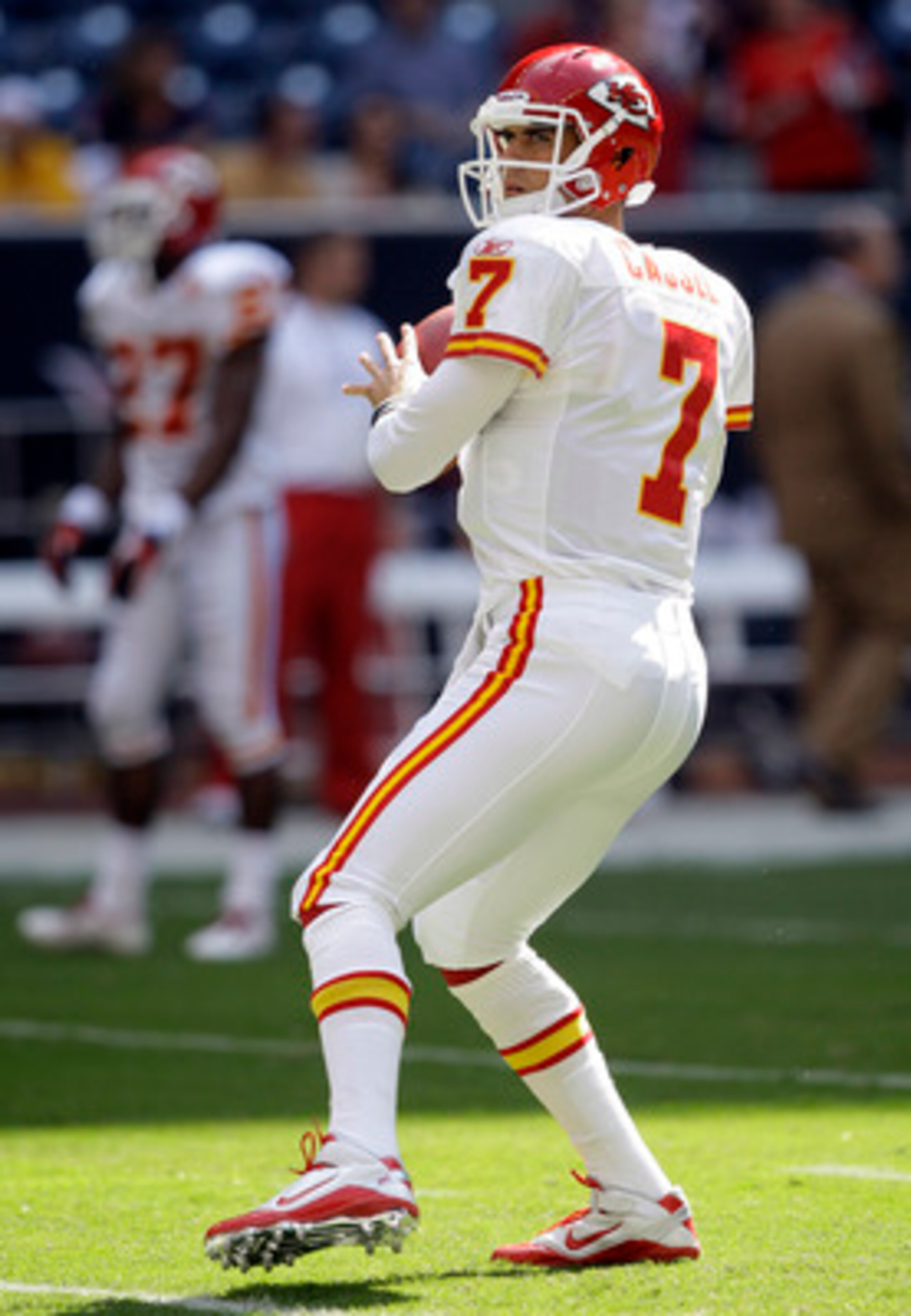 HOUSTON - OCTOBER 17: Quarterback Matt Cassel #7 of the Kansas City Chiefs throws passes during warm ups before playing the Houston Texans at Reliant Stadium on October 17, 2010 in Houston, Texas. (Photo by Bob Levey/Getty Images) HOUSTON - OCTOBER 17: Quarterback Matt Cassel #7 of the Kansas City Chiefs throws passes during warm ups before playing the Houston Texans at Reliant Stadium on October 17, 2010 in Houston, Texas. (Photo by Bob Levey/Getty Images)