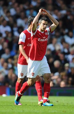 LONDON, ENGLAND - MAY 22:  Robin Van Persie of Arsenal celebrates his goal during the Barclays Premier League match between Fulham and Arsenal at Craven Cottage on May 22, 2011 in London, England.  (Photo by Clive Mason/Getty Images)
