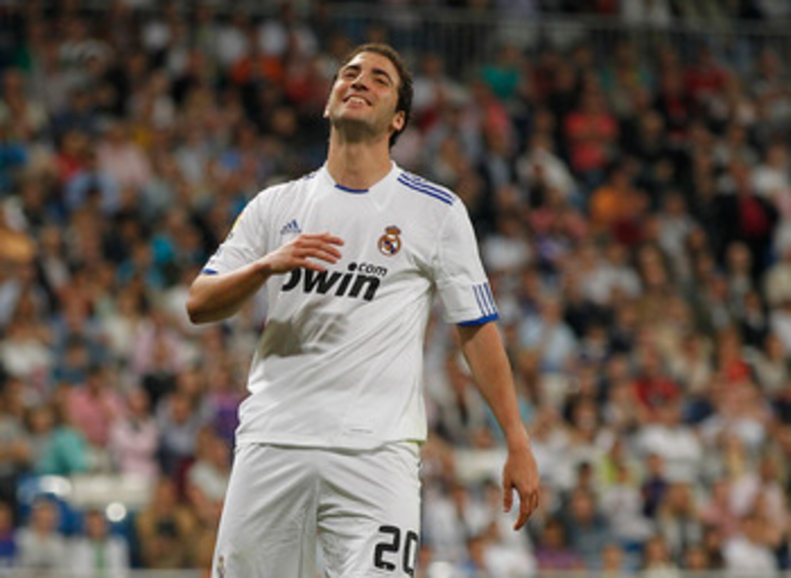 MADRID, SPAIN - MAY 10: Gonzalo Higuain of Real Madrid reacts during the La Liga match between Real Madrid and Getafe at Estadio Santiago Bernabeu on May 10, 2011 in Madrid, Spain. (Photo by Angel Martinez/Getty Images)