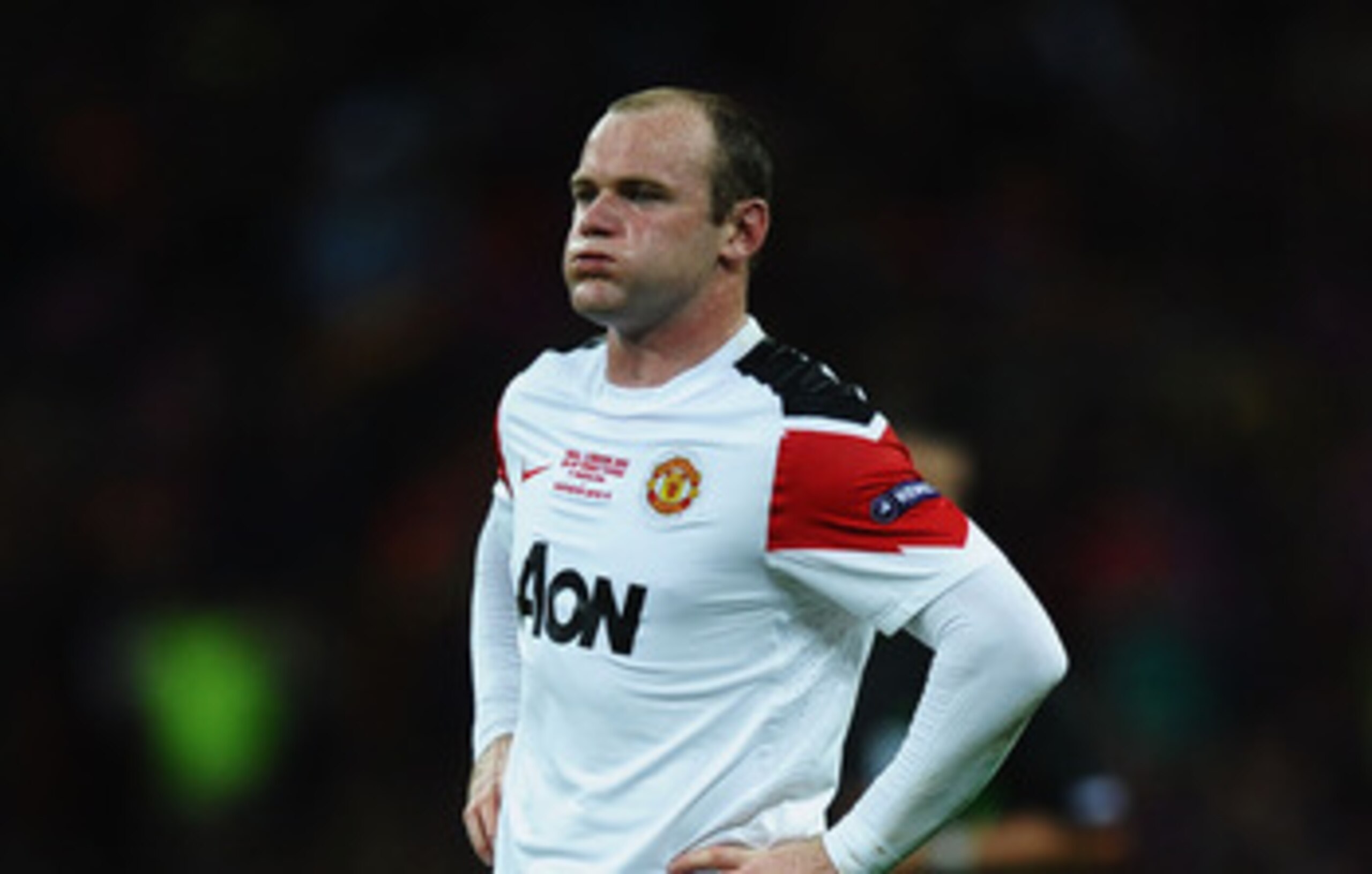 LONDON, ENGLAND - MAY 28:  Wayne Rooney of Manchester United shows is dejection during the UEFA Champions League final between FC Barcelona and Manchester United FC at Wembley Stadium on May 28, 2011 in London, England.  (Photo by Laurence Griffiths/Getty